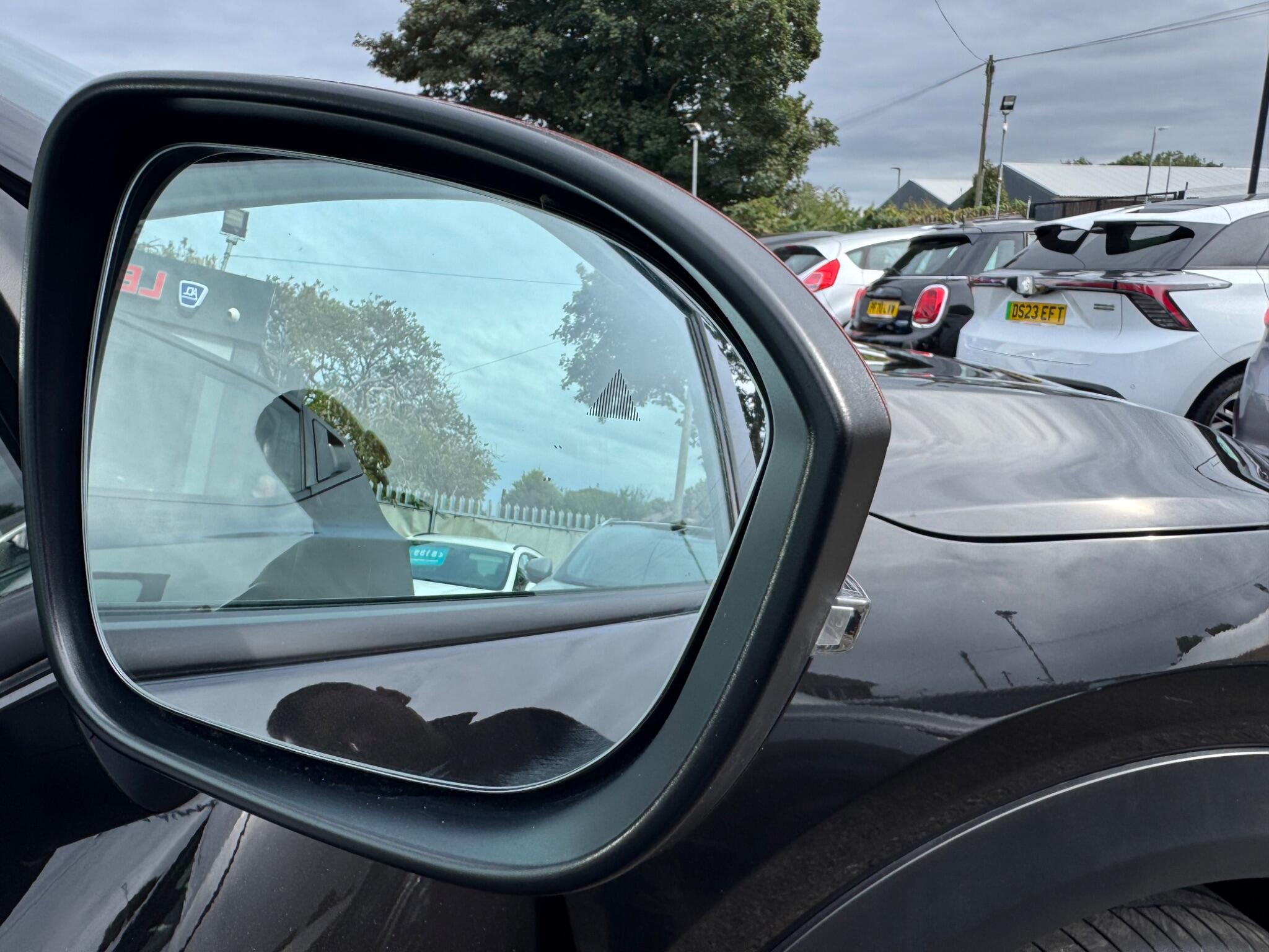 Nissan Juke view 39