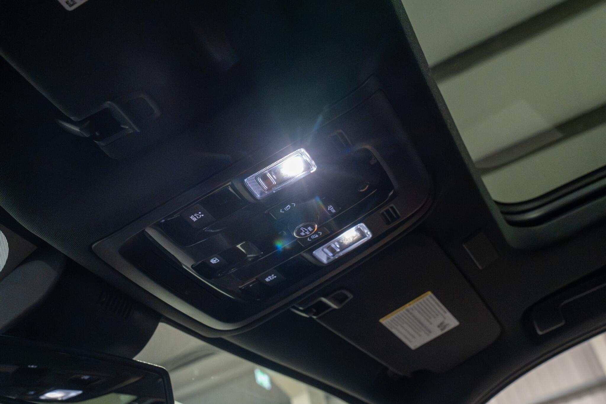 Chevrolet Tahoe view 13