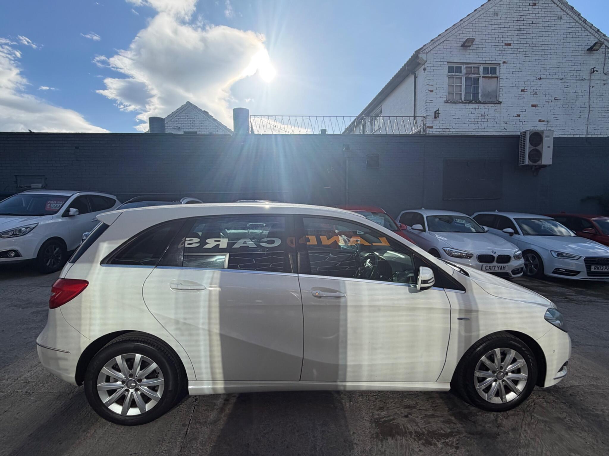 Mercedes-Benz B-Class view 8