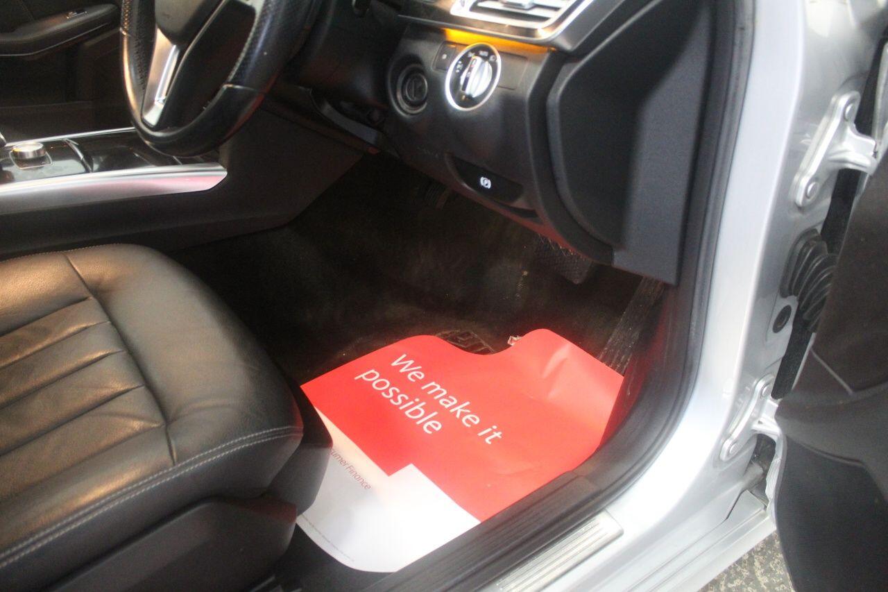 Mercedes-Benz E-Class view 50