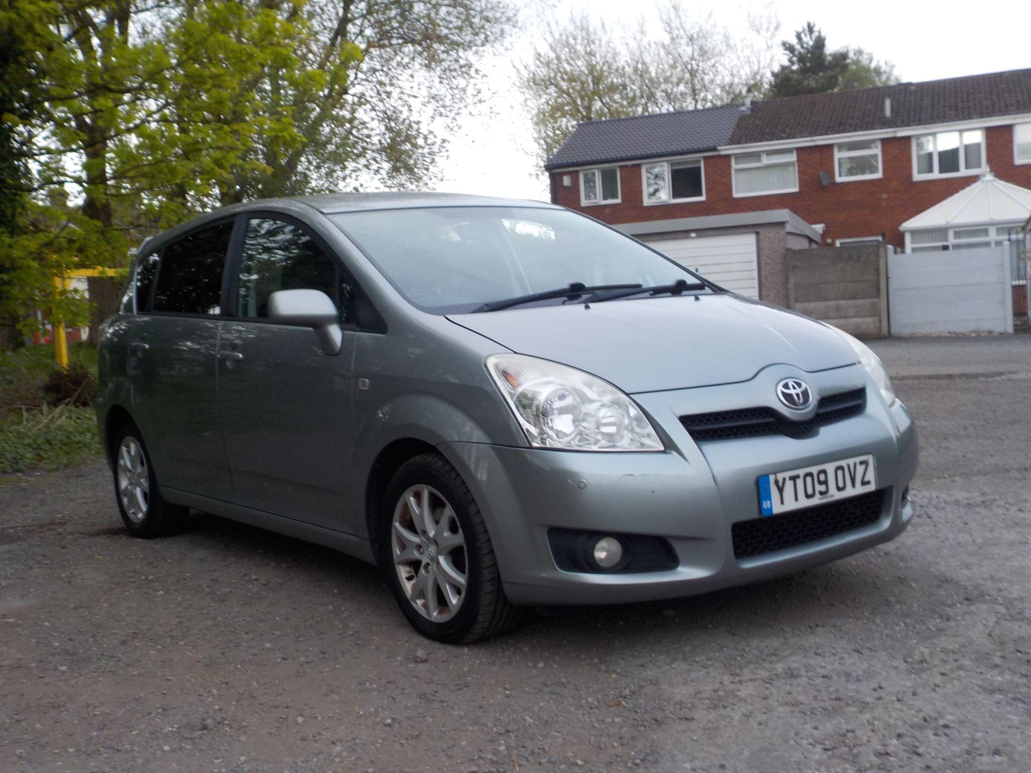 Toyota Corolla Verso 2.2 D-4D SR 5dr