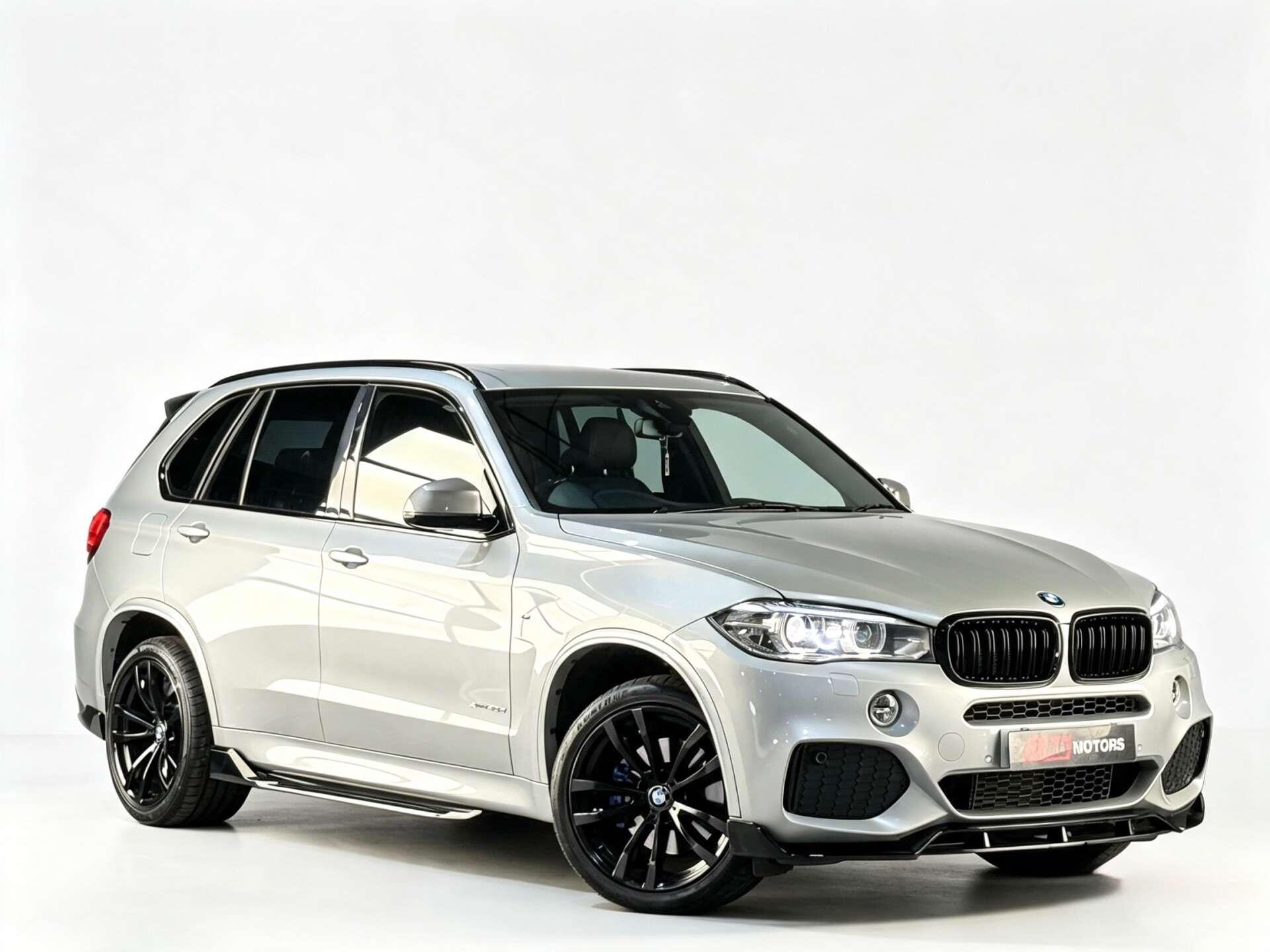 BMW X5 view 2