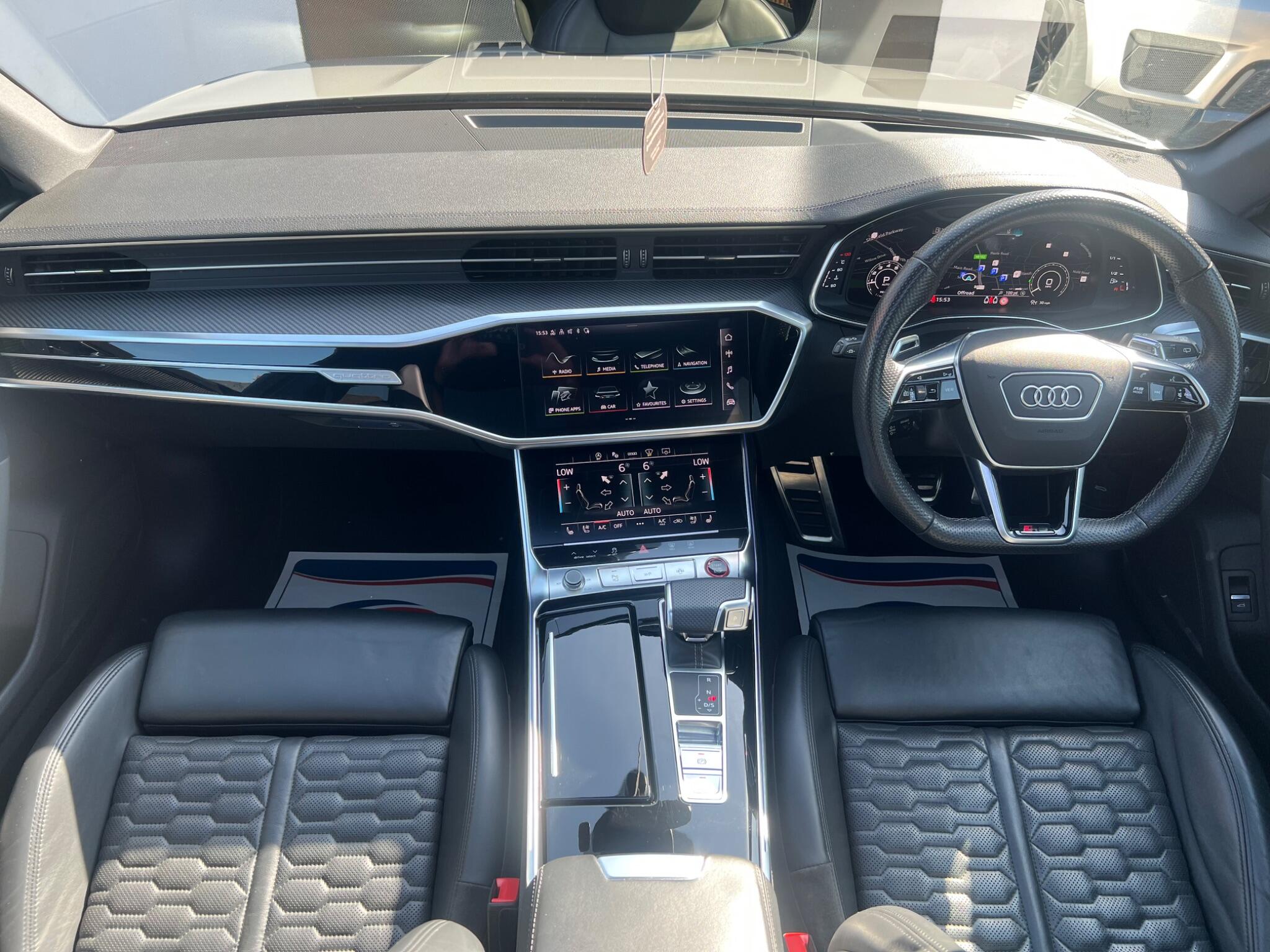 Audi RS6 view 13