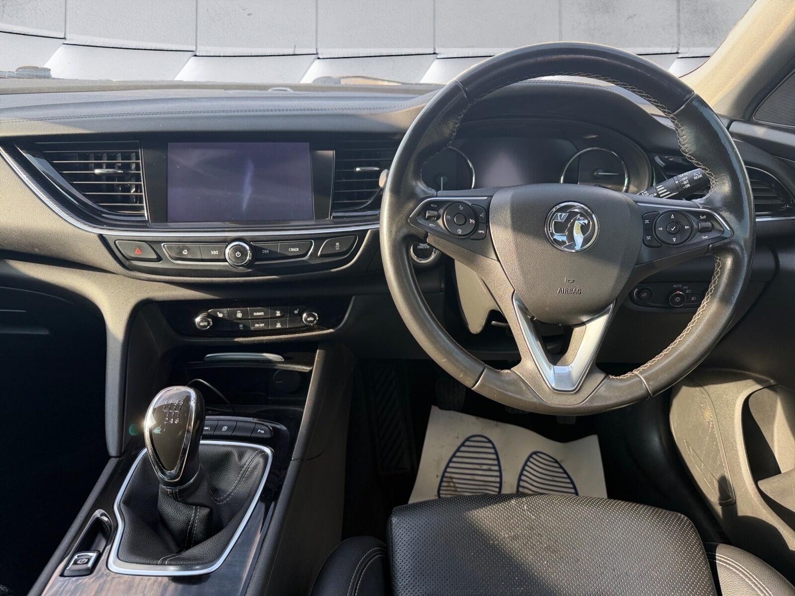 Vauxhall Insignia view 32