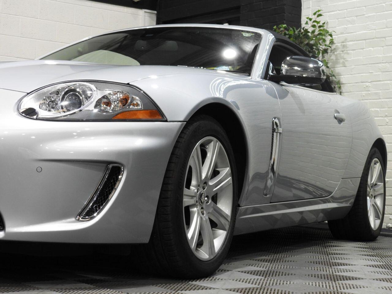 Jaguar XK view 11