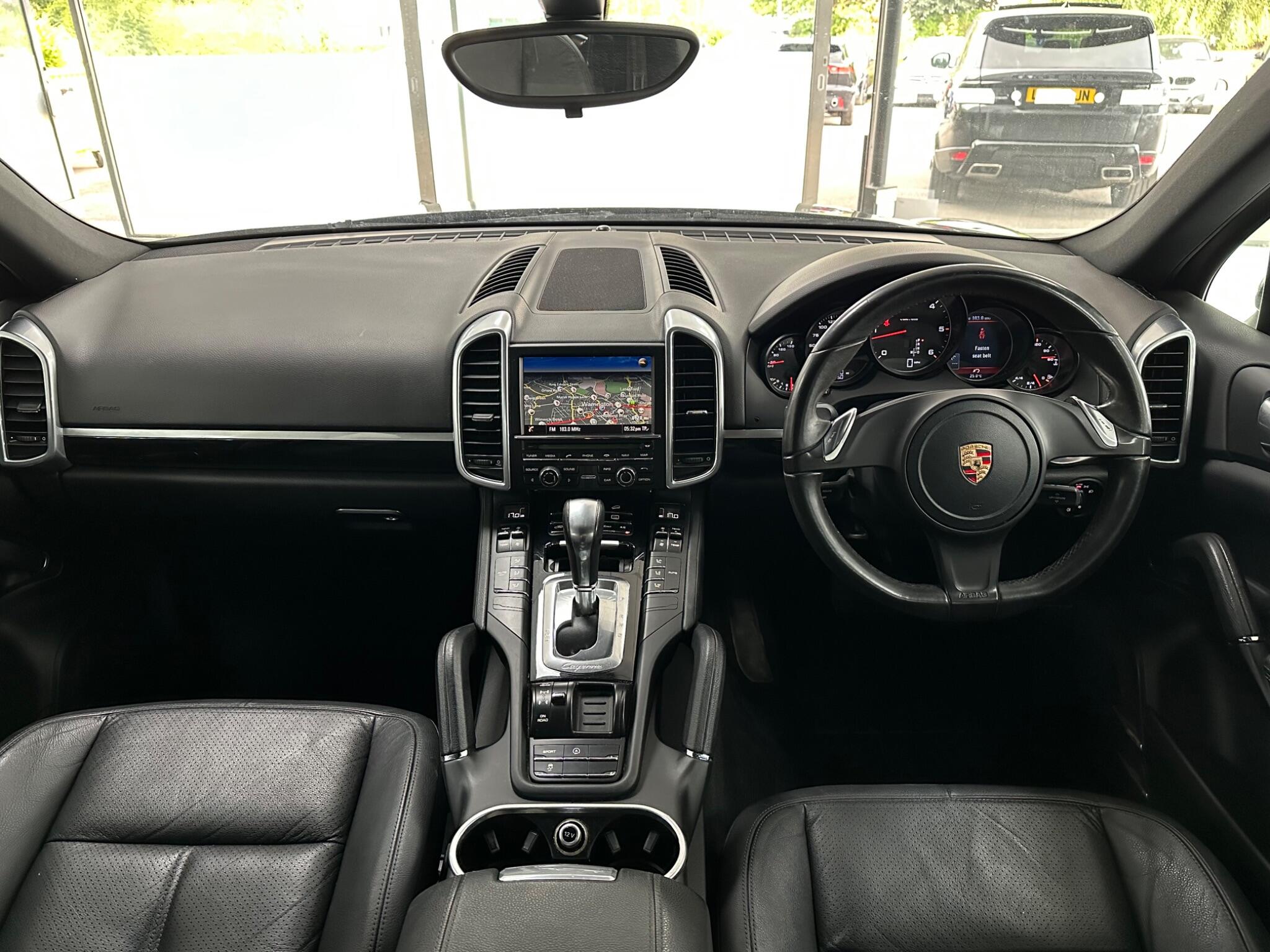 Porsche Cayenne view 17