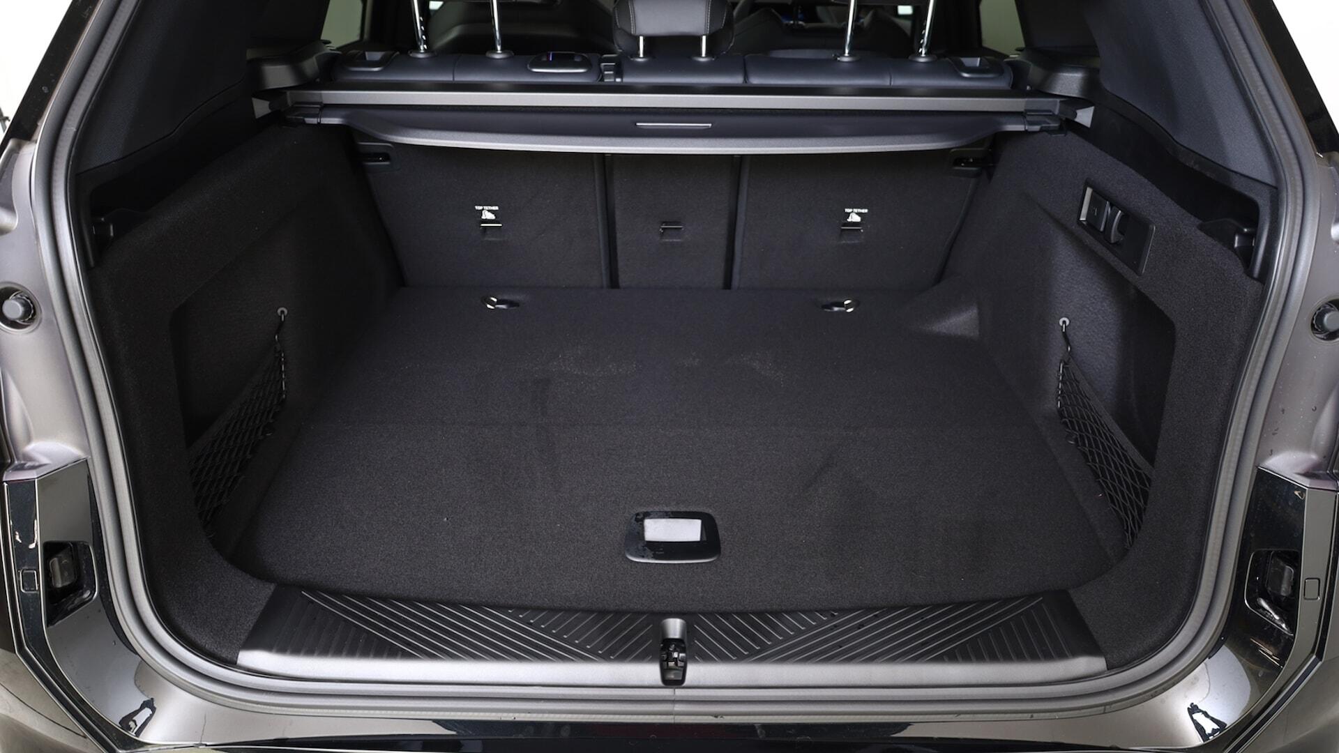 BMW X3 view 13