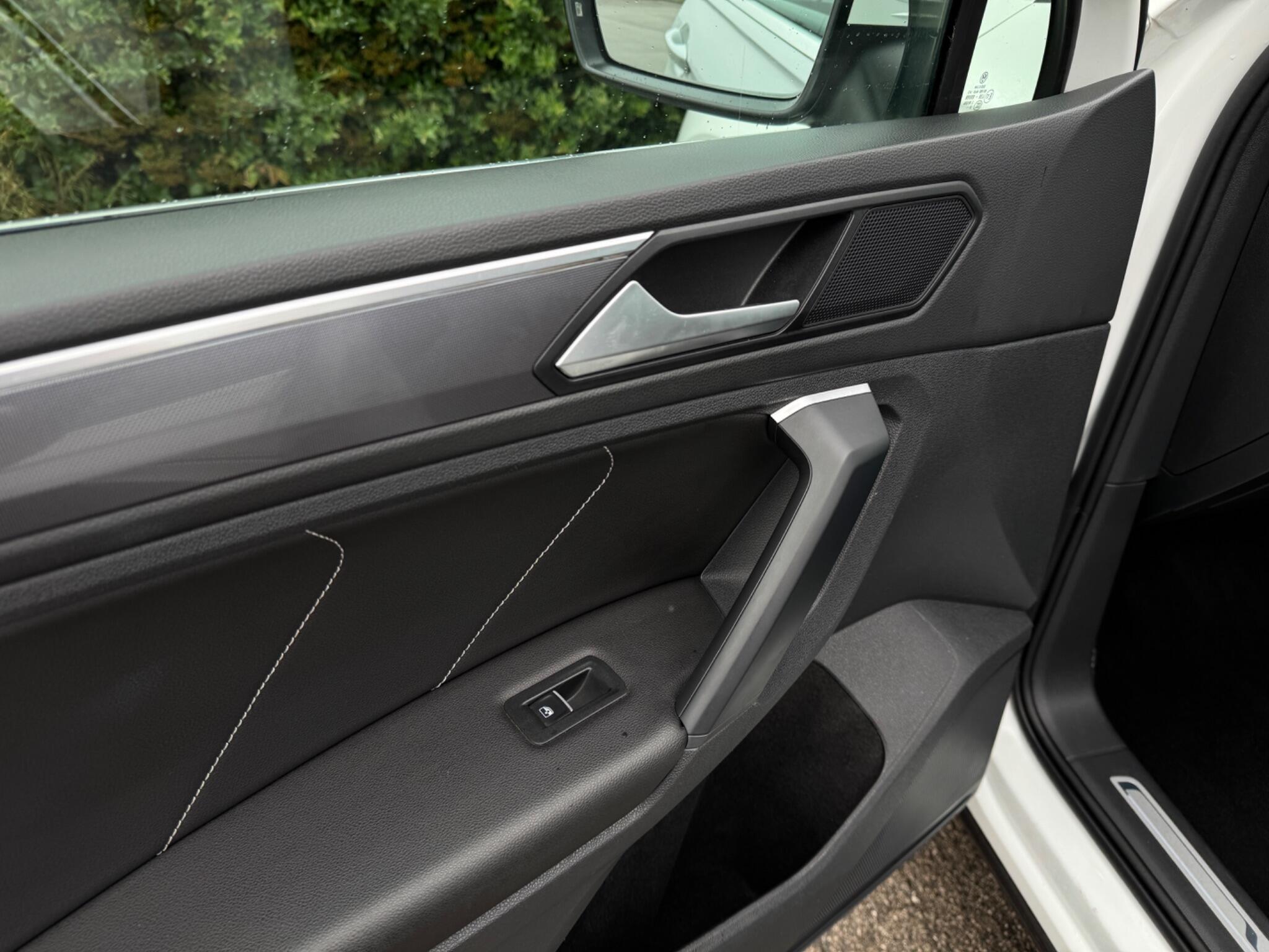 Volkswagen Tiguan view 55