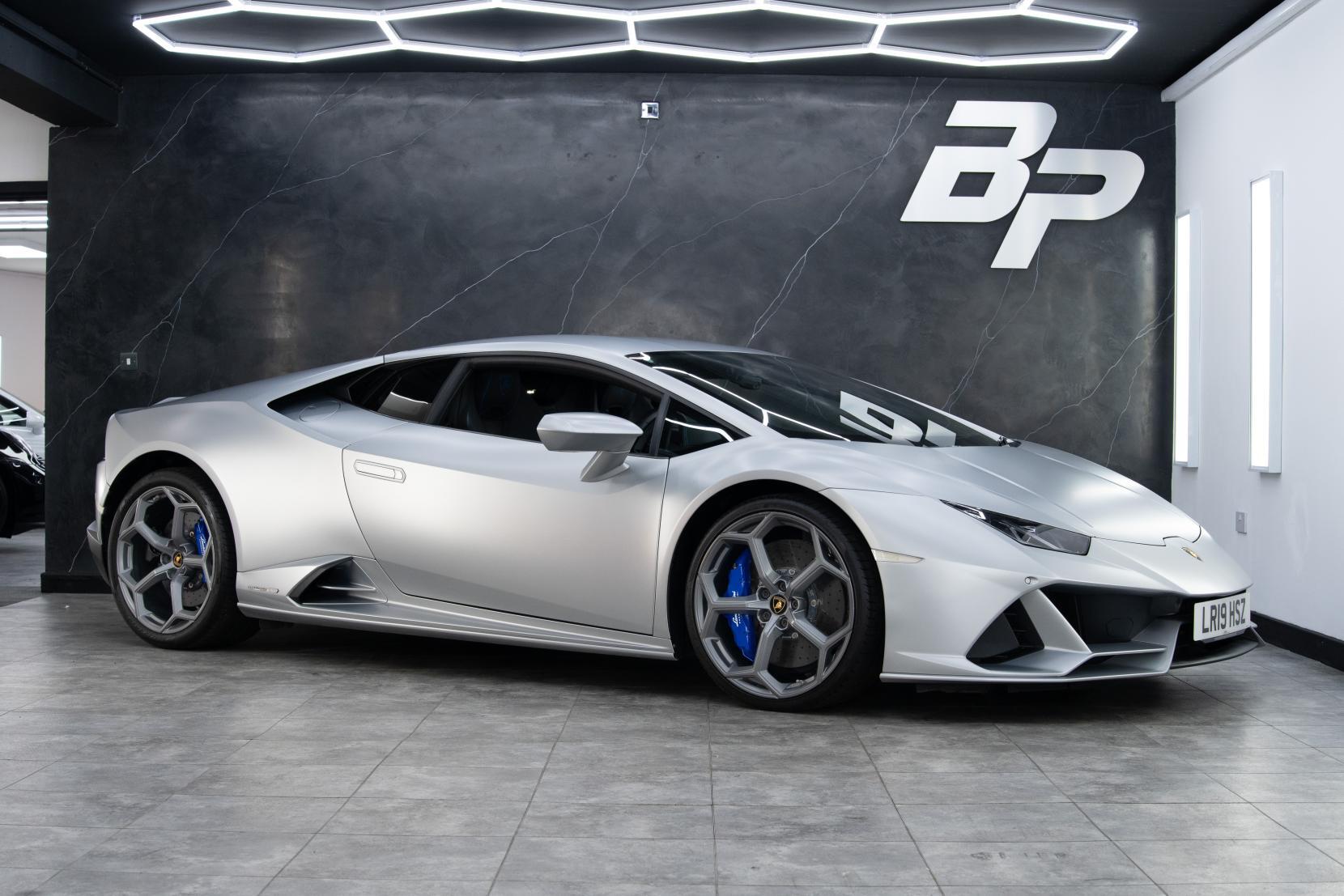Lamborghini Huracan main image