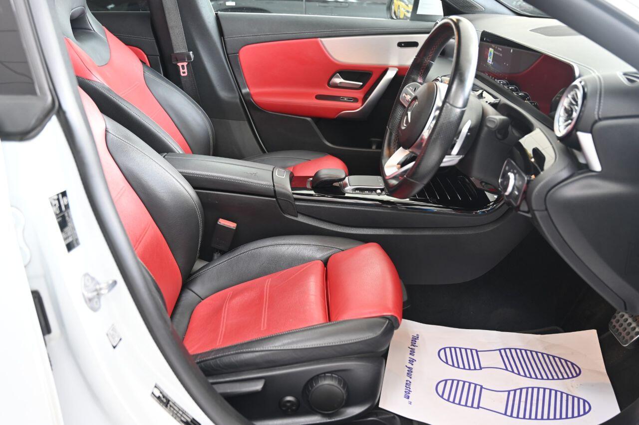 Mercedes-Benz Cla view 17
