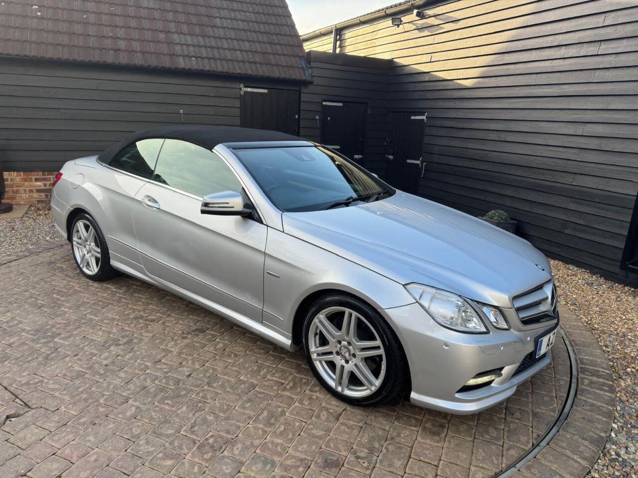 Mercedes-Benz E Class view 16