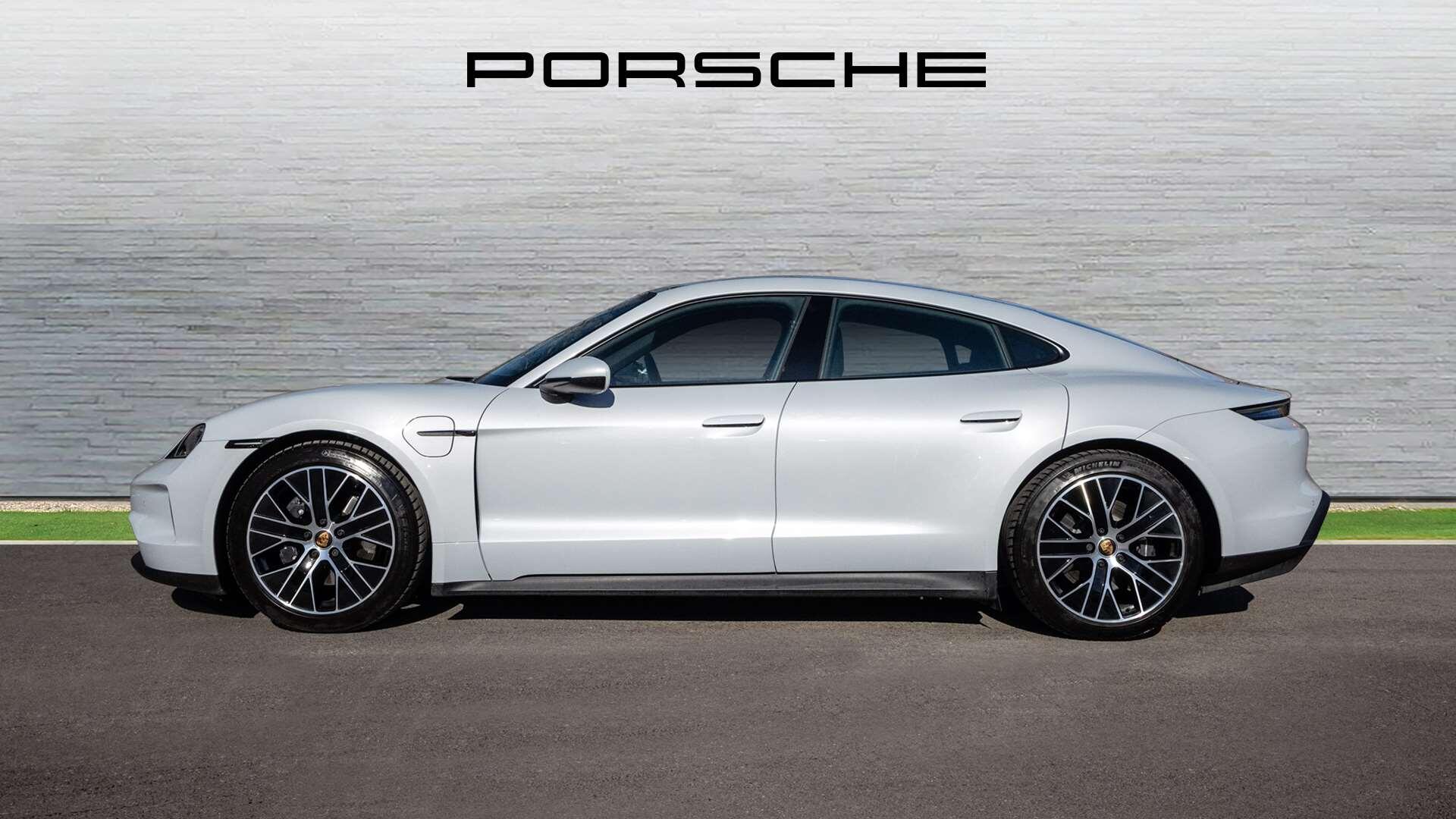 Porsche Taycan view 8
