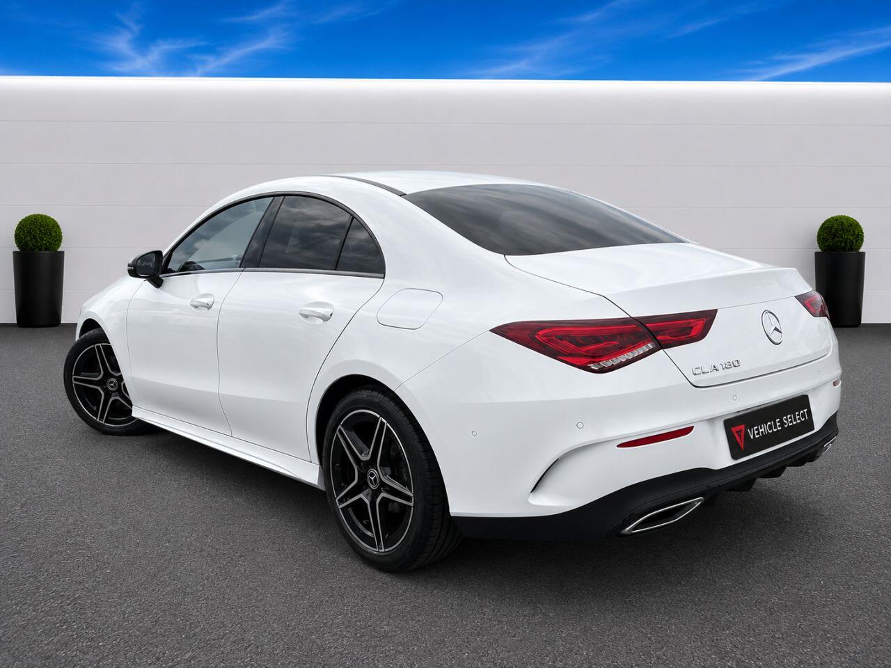 Mercedes-Benz Cla view 10