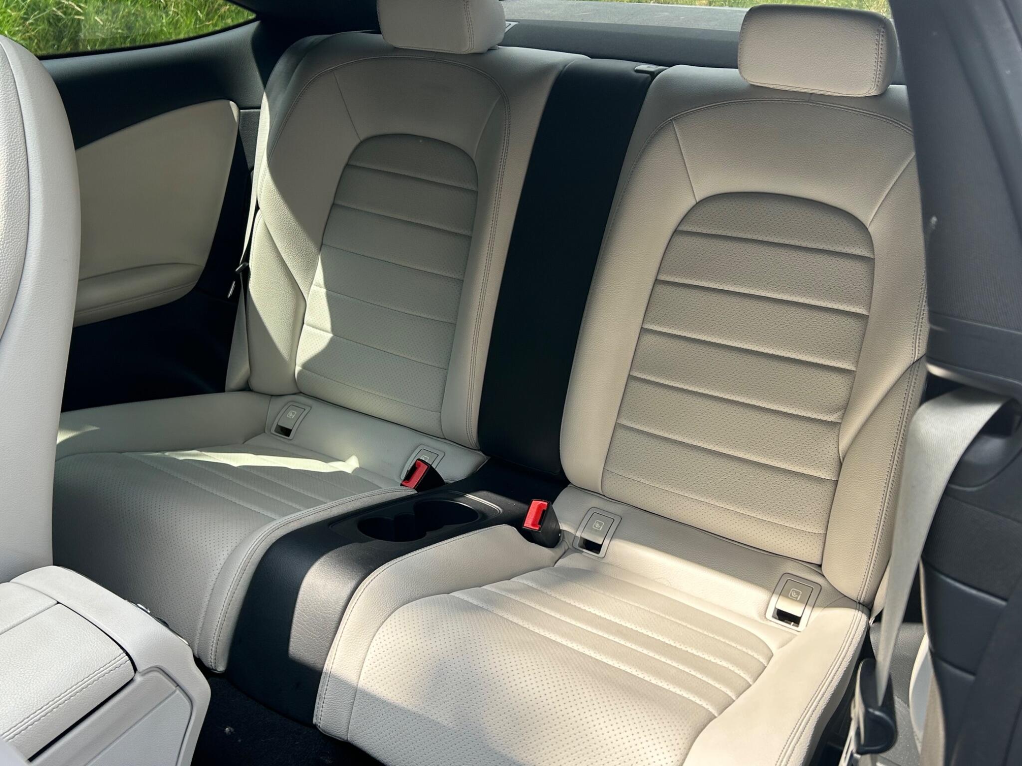 Mercedes-Benz C-Class view 22