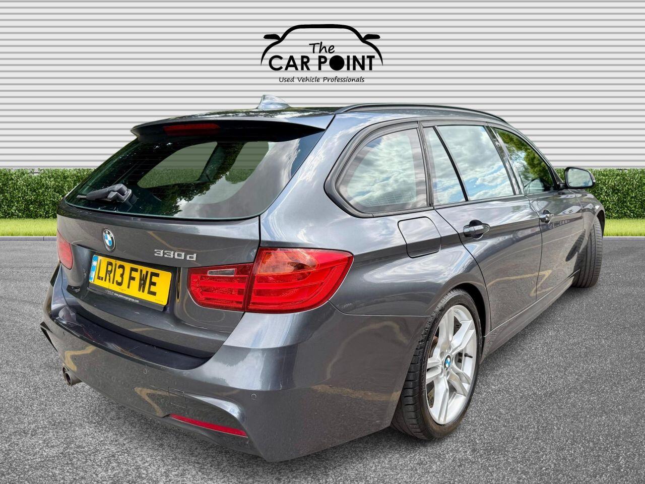 BMW 3 Series view 14