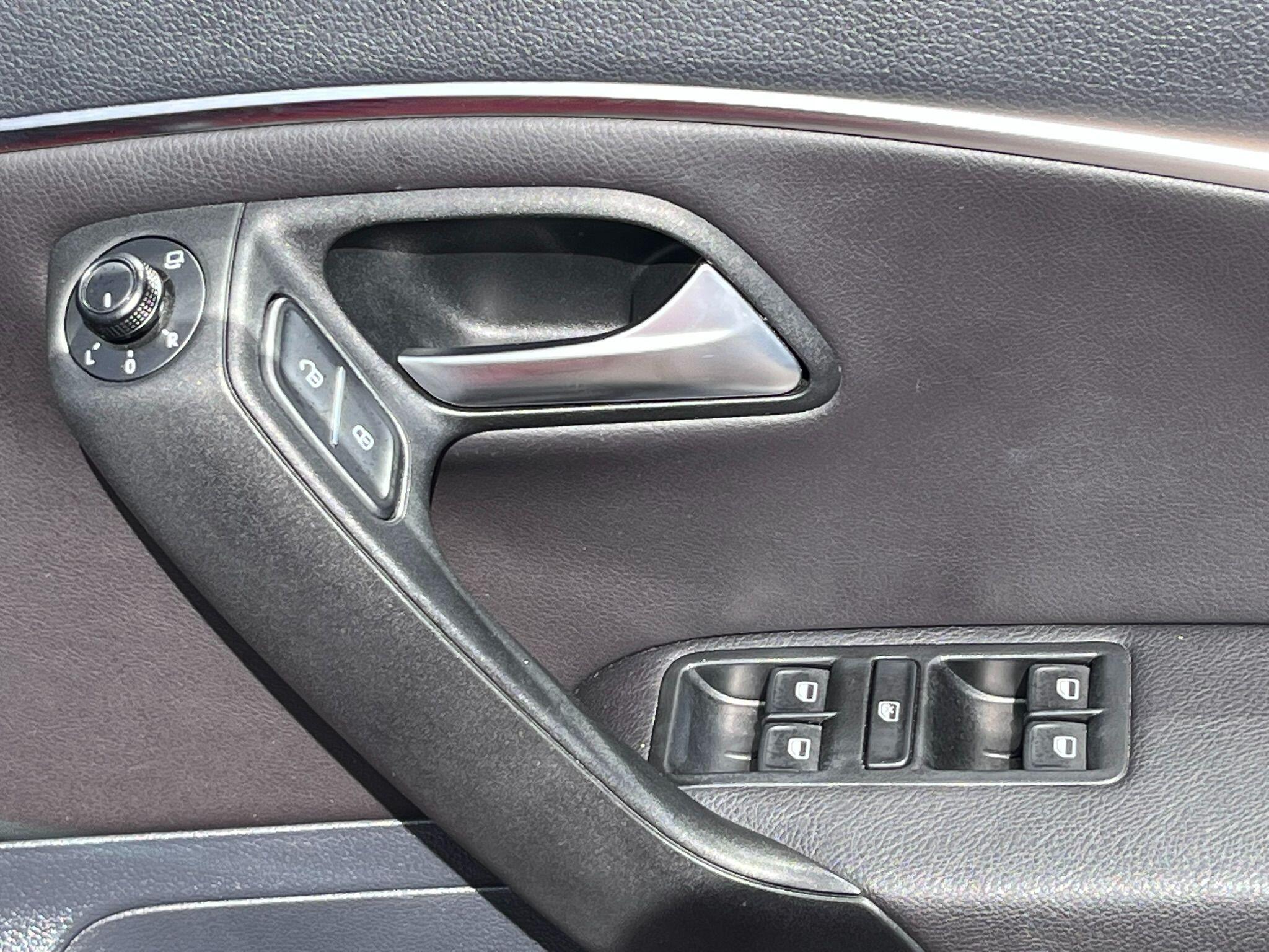 Volkswagen Polo view 10