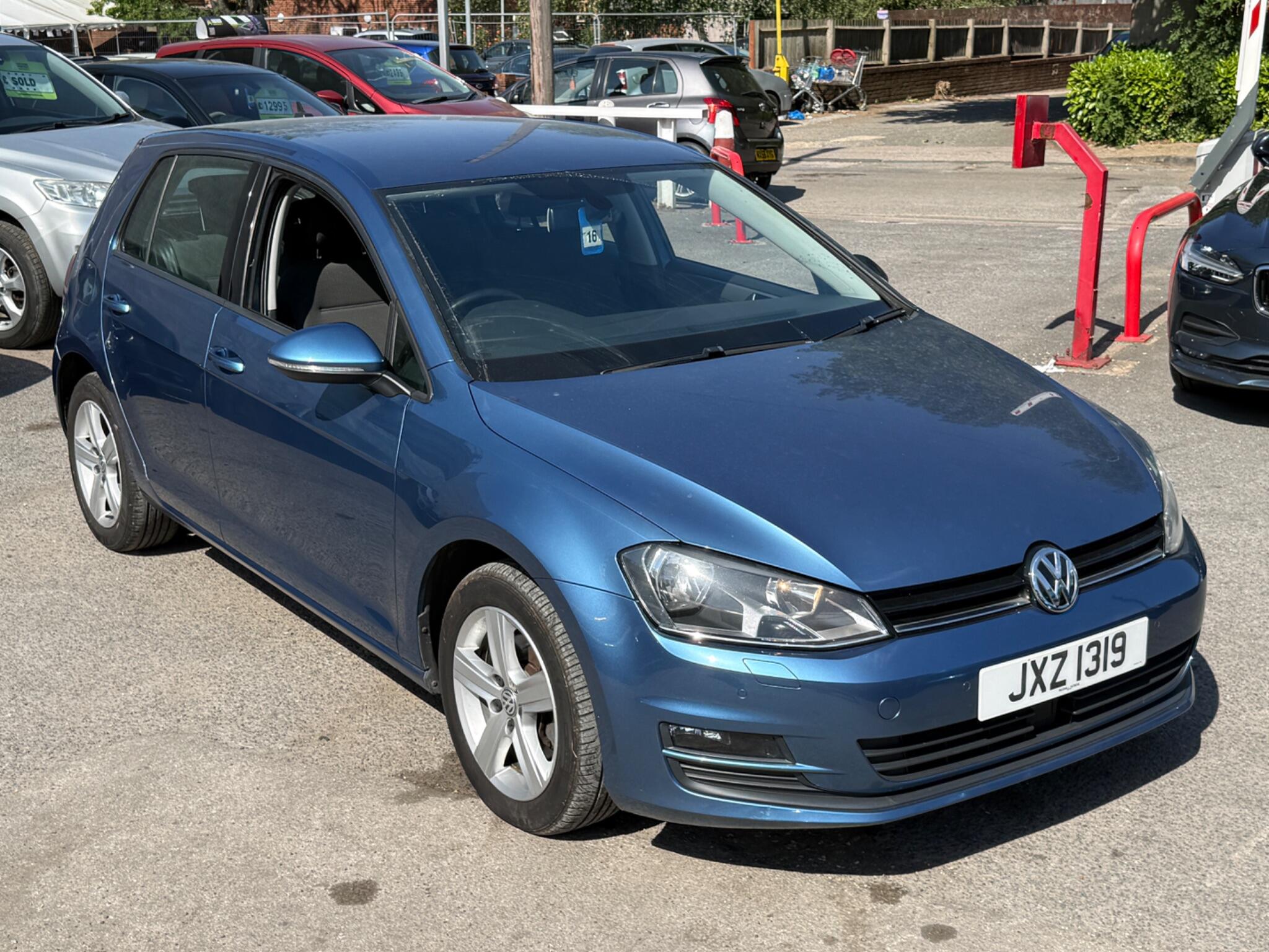 Volkswagen Golf - Image 5