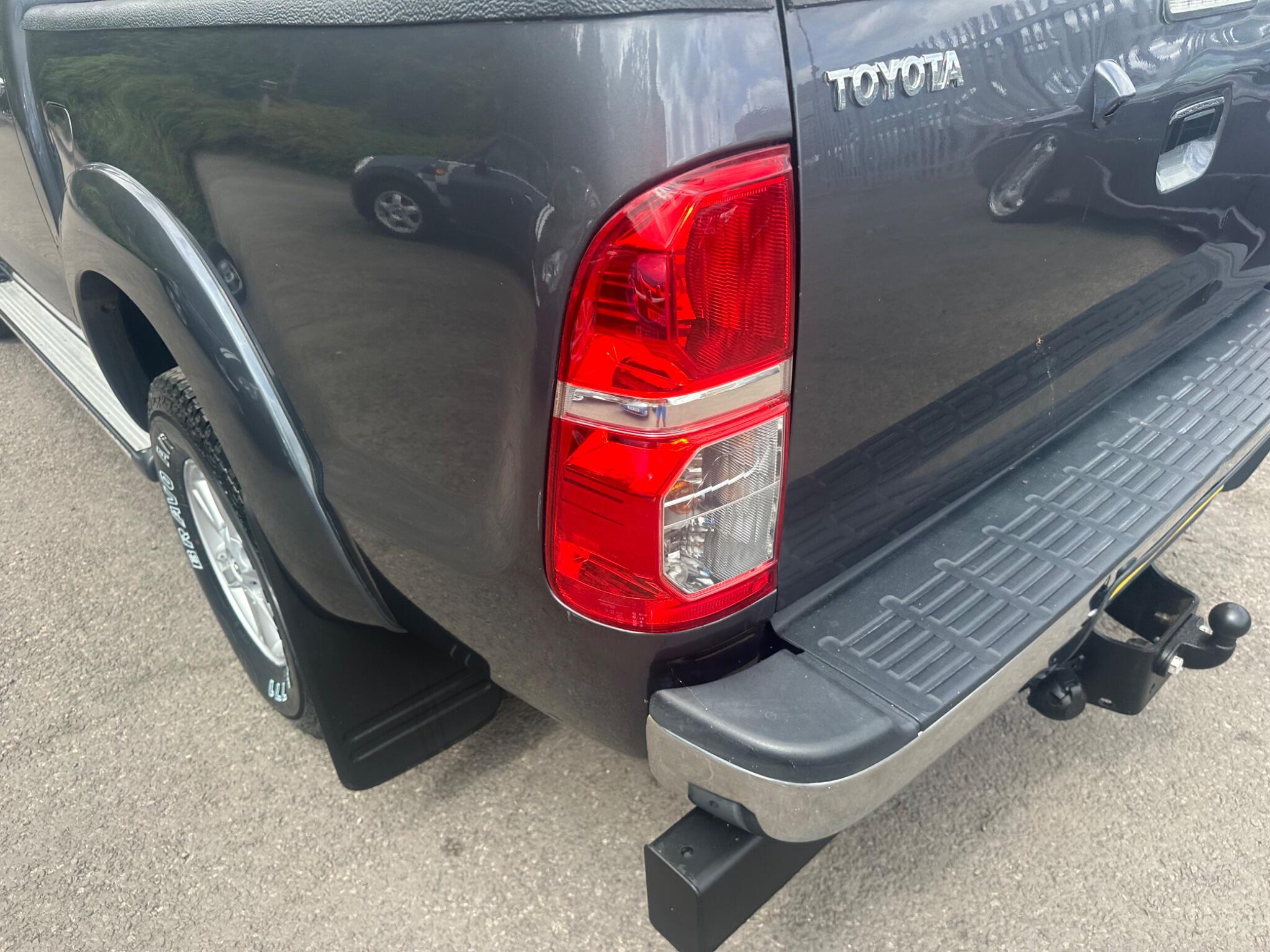 Toyota Hilux view 51