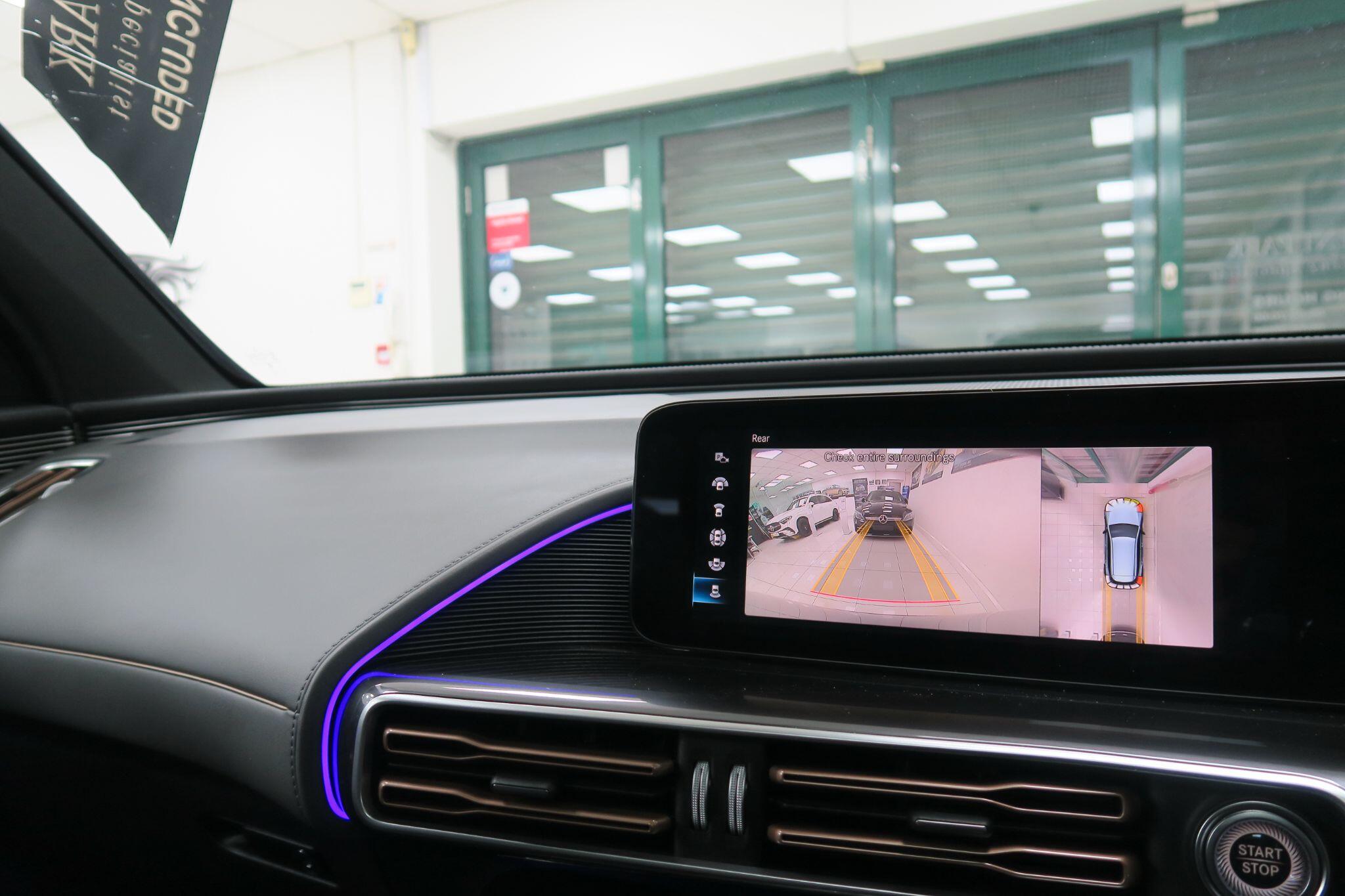 Mercedes-Benz Eqc view 18