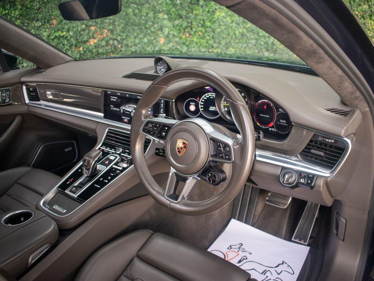Porsche Panamera view 10