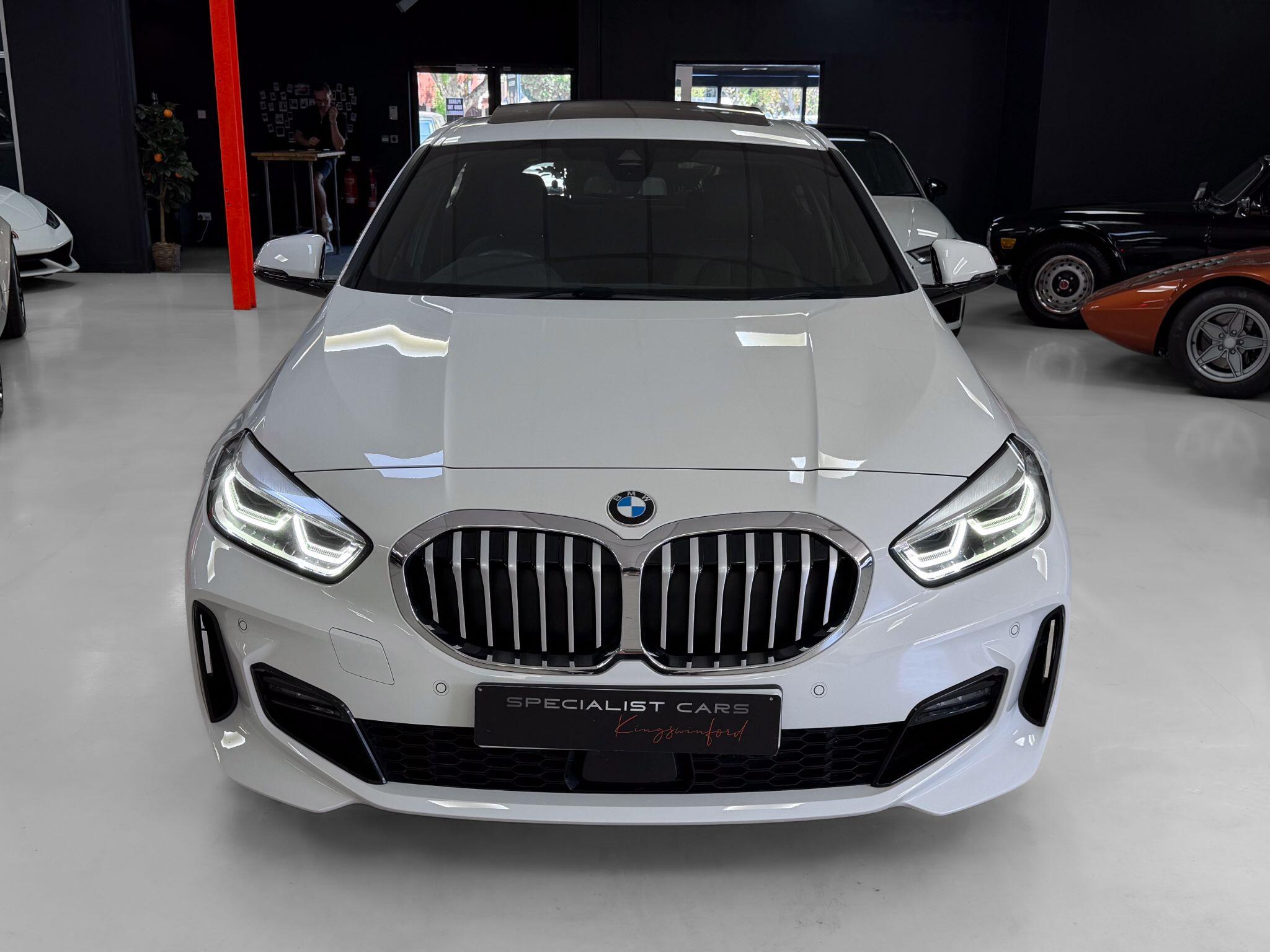 BMW 1 Series view 6