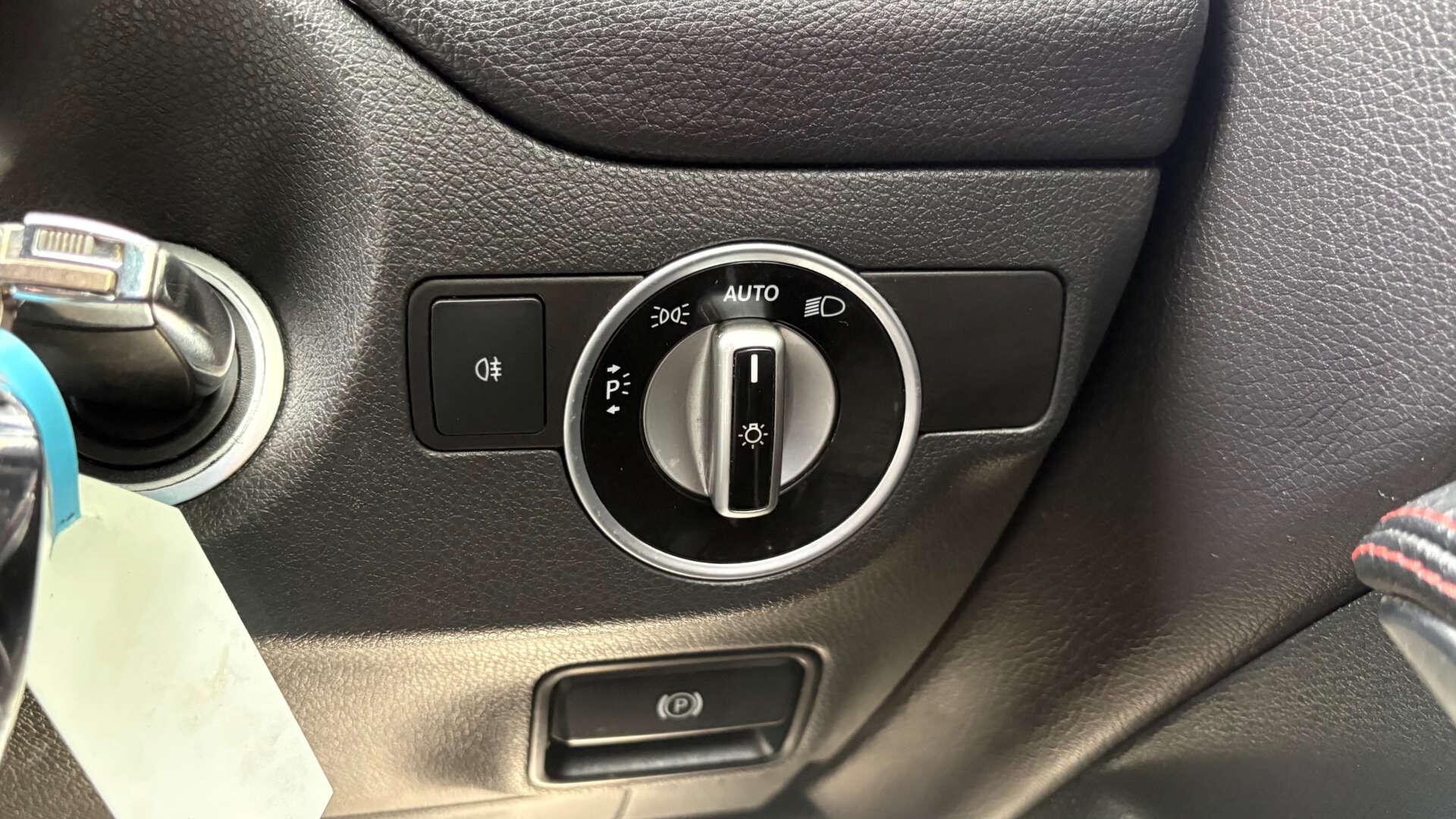 Mercedes-Benz Cla view 21