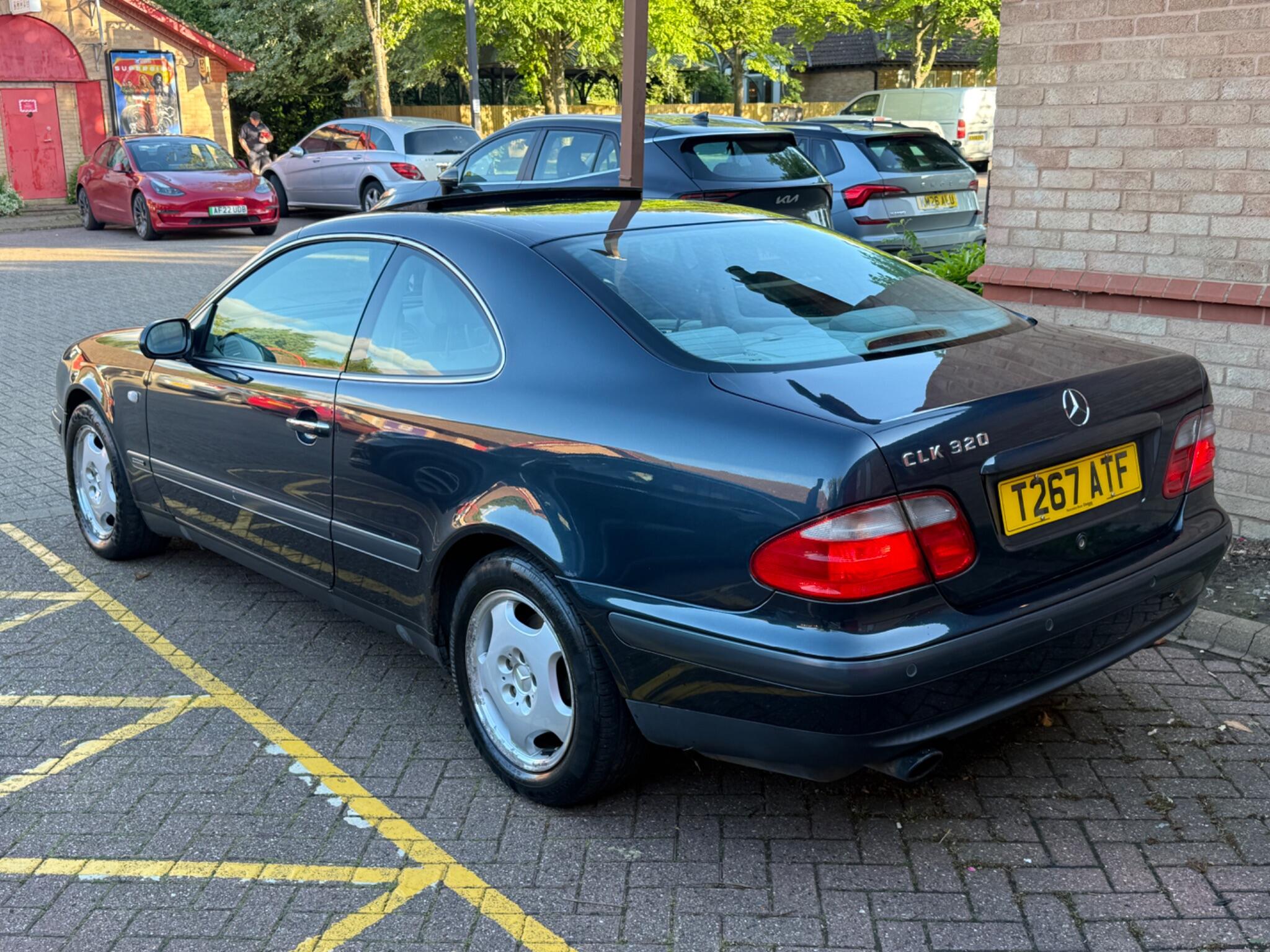 Mercedes-Benz CLK - Image 4