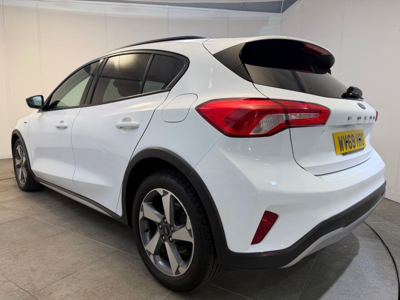 Ford Focus view 47