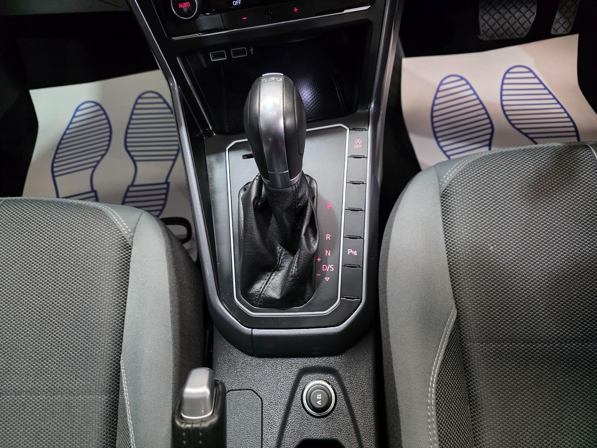 Volkswagen Polo view 11