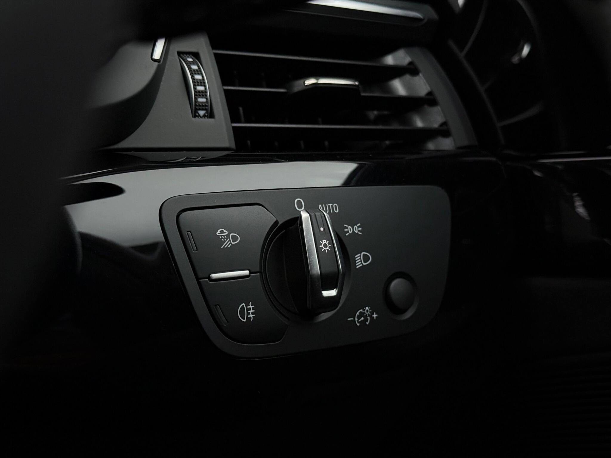 Audi A4 view 20