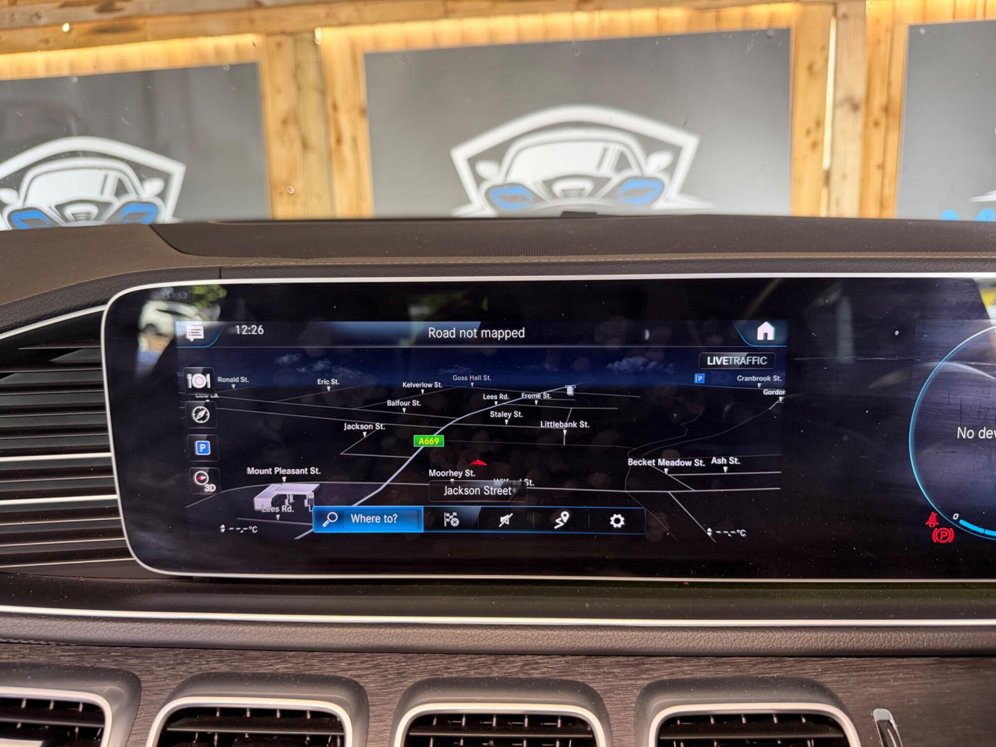 Mercedes-Benz Gle view 36