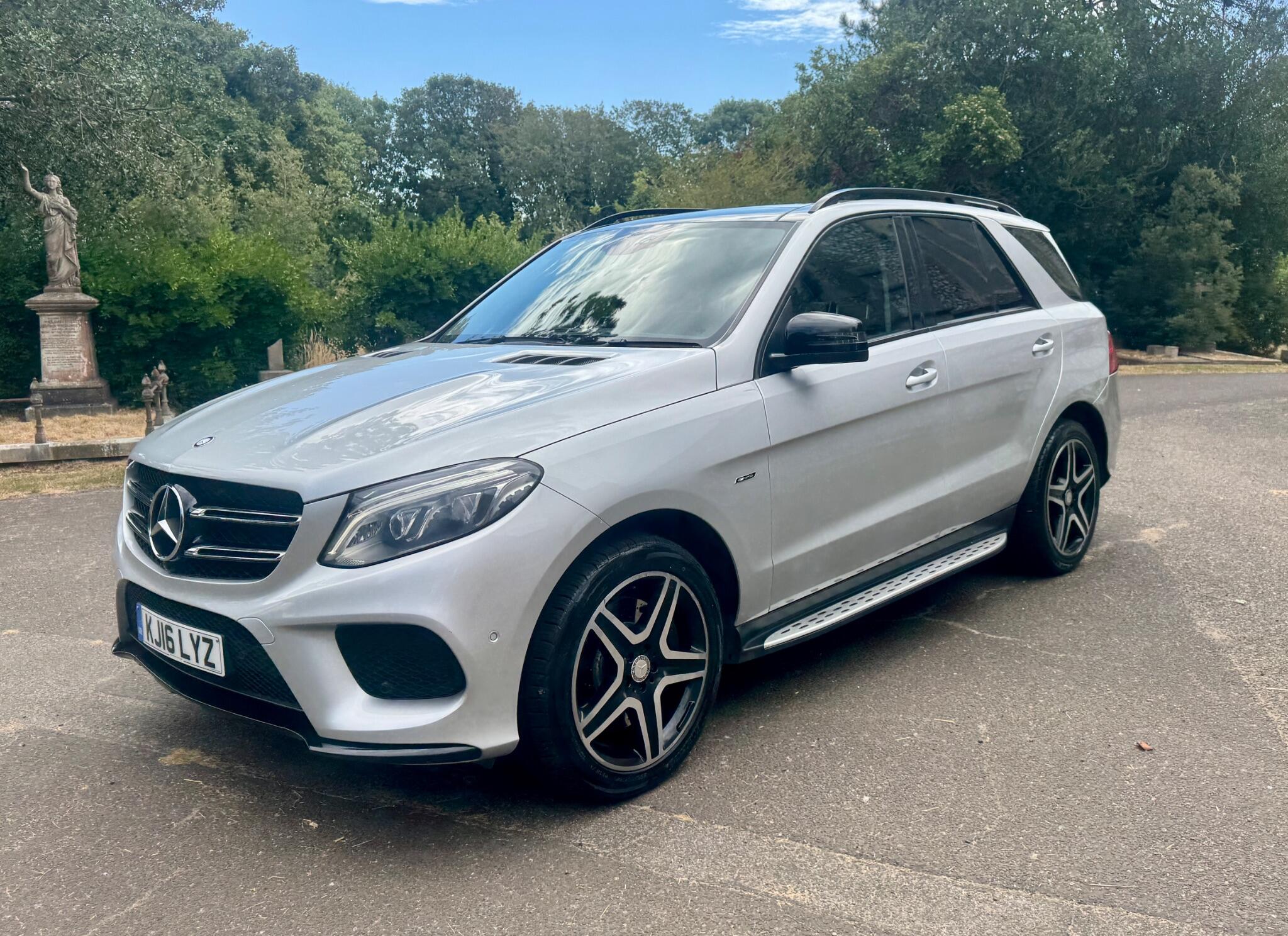 Mercedes-Benz Gle view 12