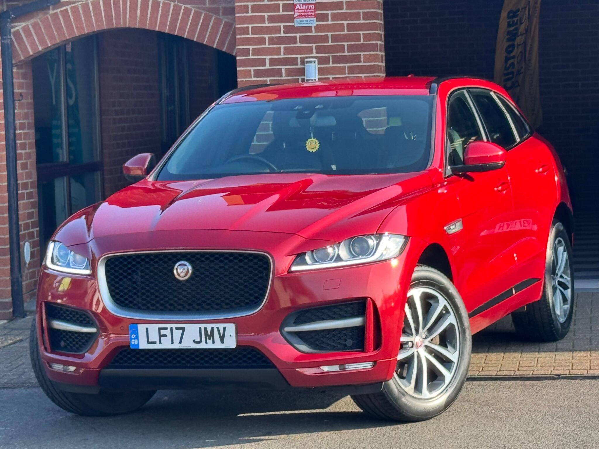 Jaguar F-Pace view 2