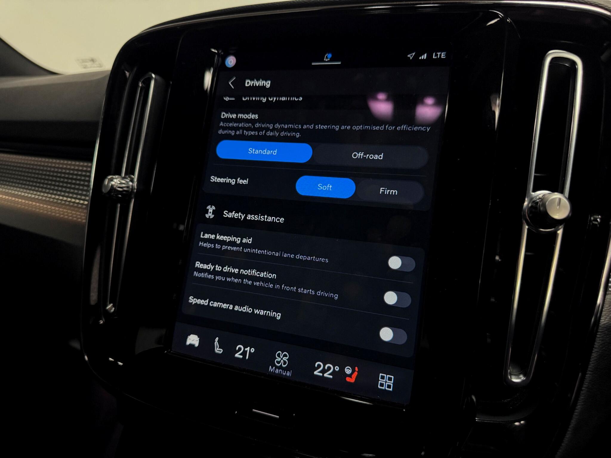 Volvo XC40 view 42