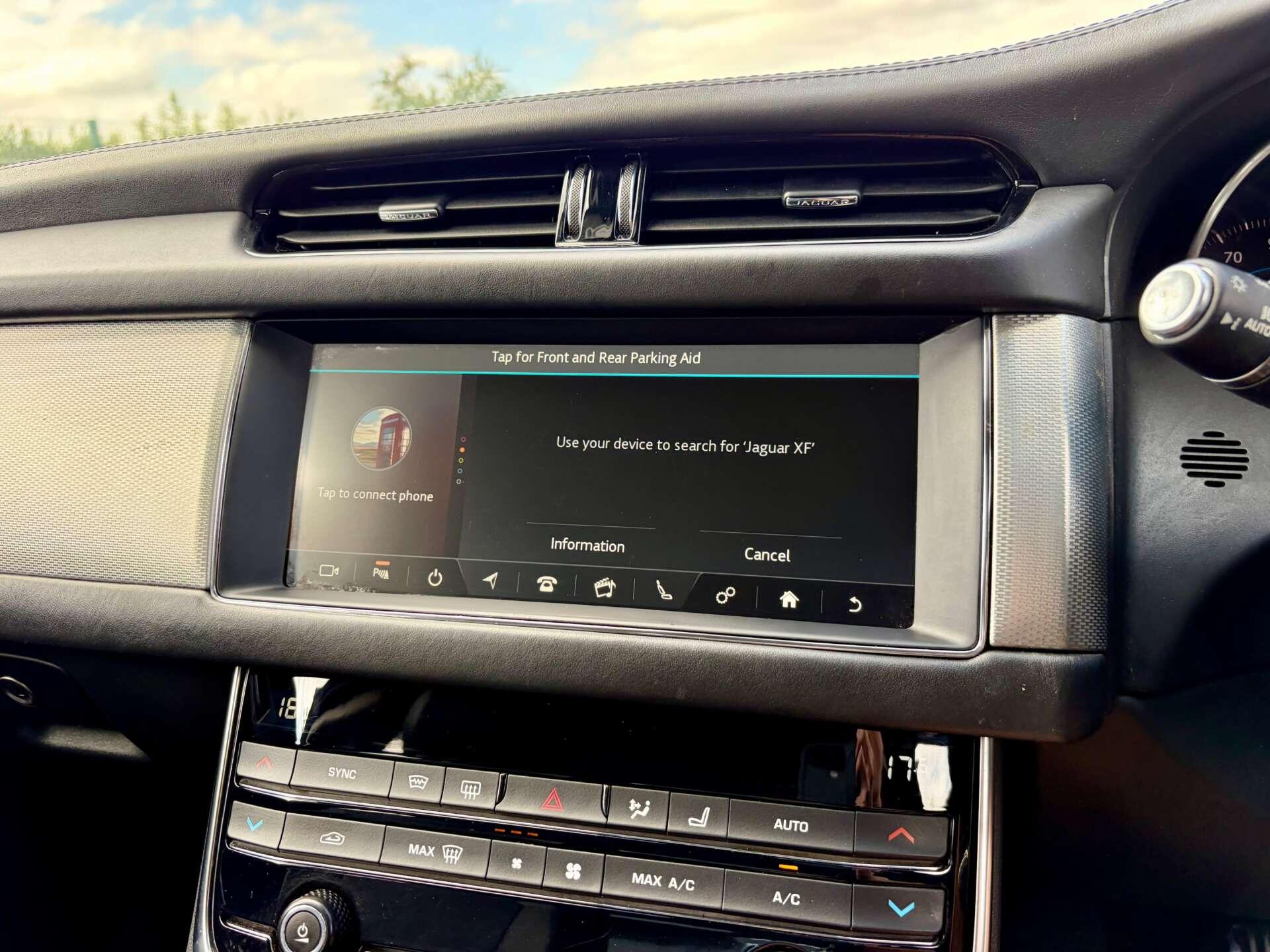 Jaguar XF view 47