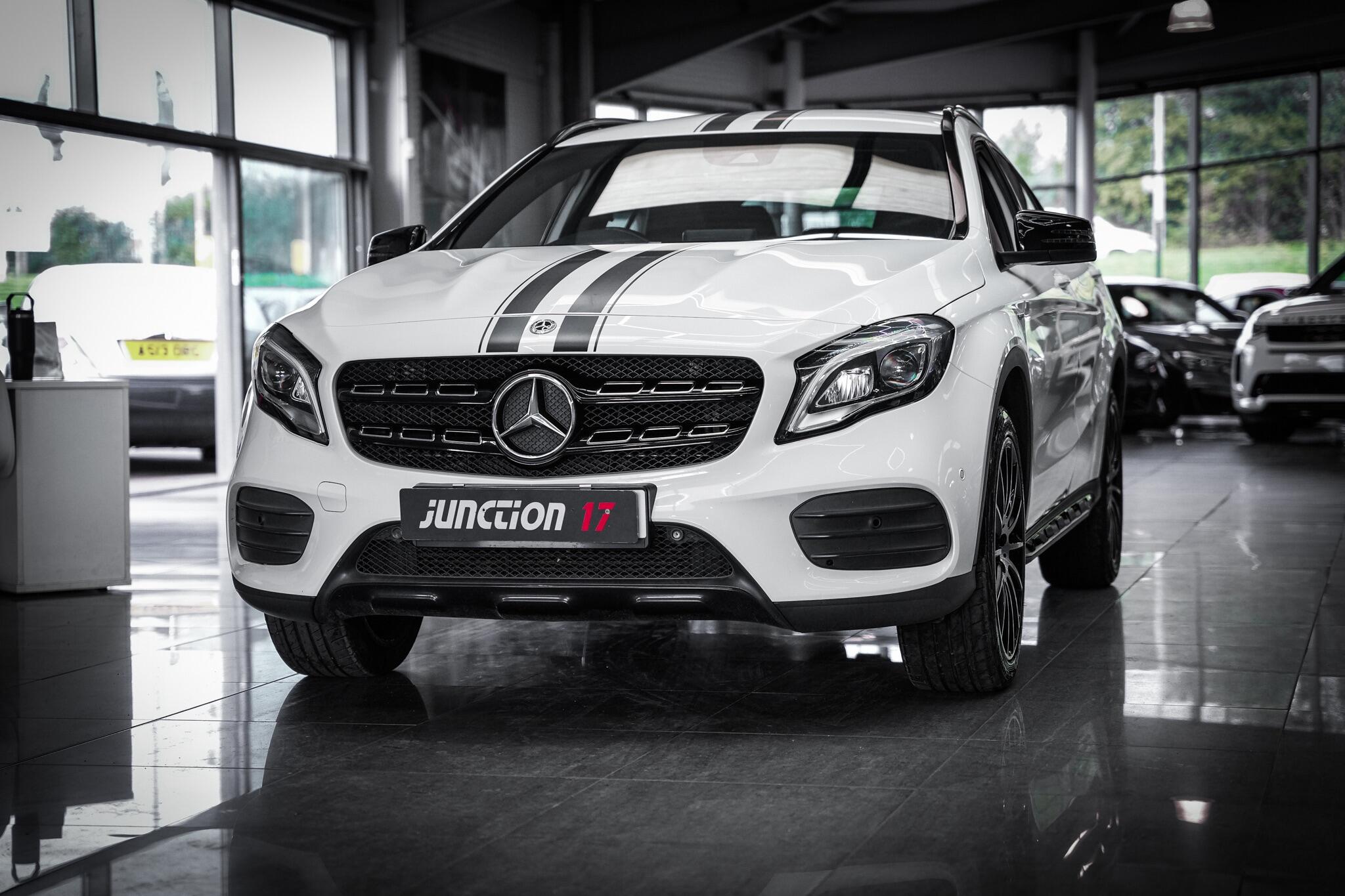 Mercedes-Benz Gla view 12
