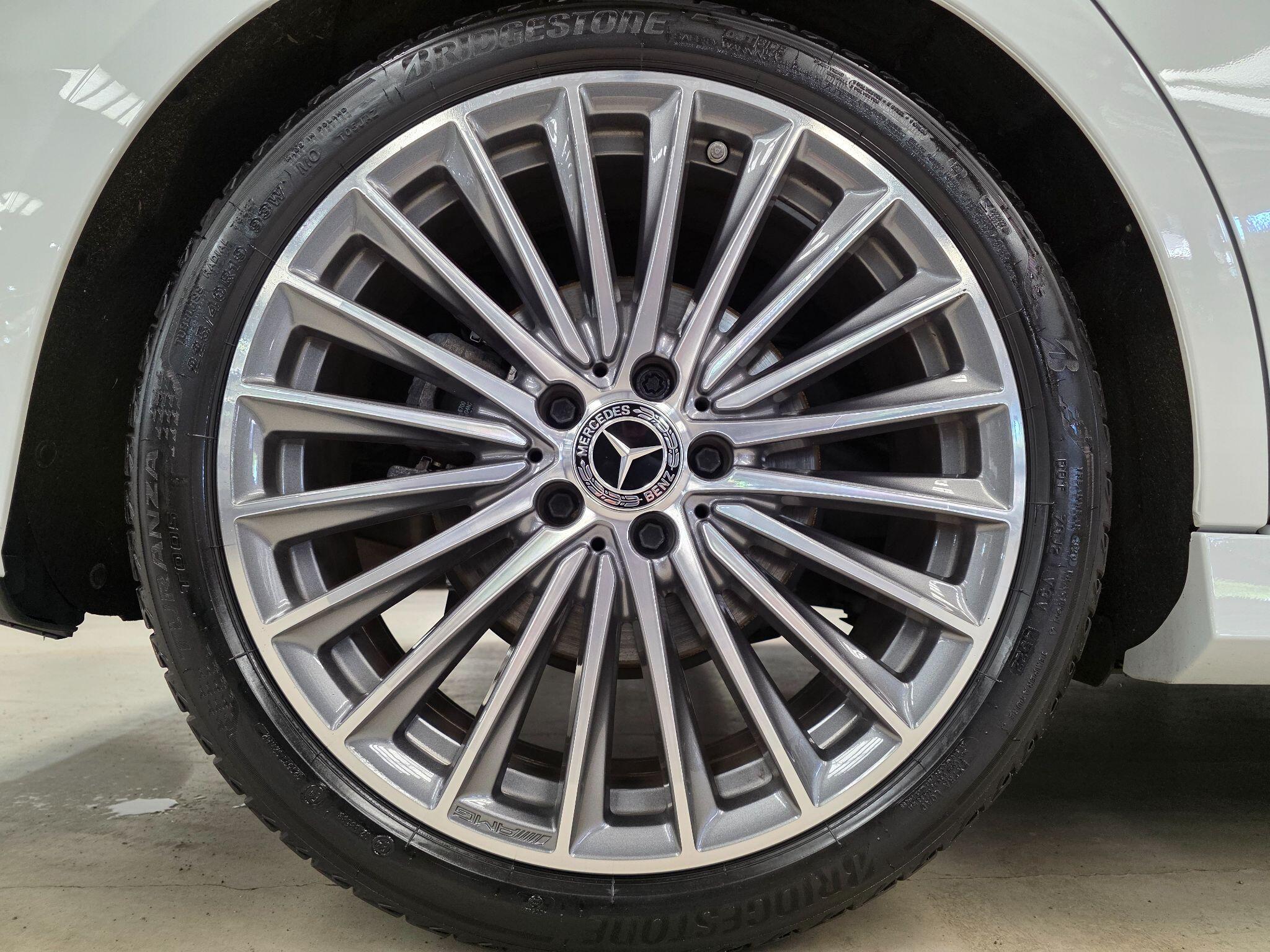 Mercedes-Benz A-Class view 33