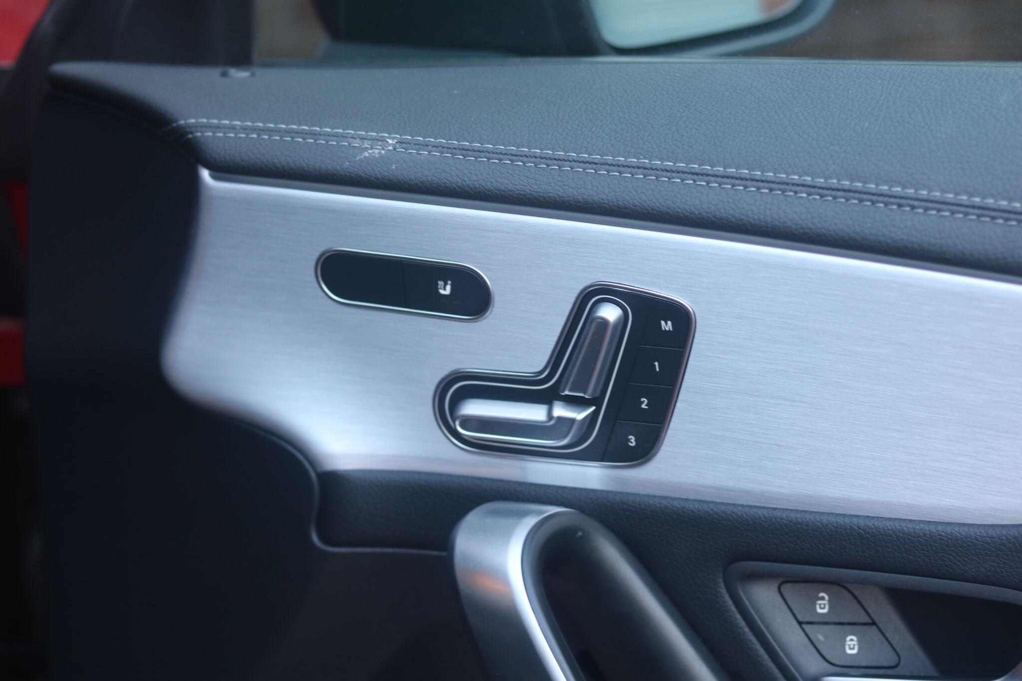 Mercedes-Benz Cla view 17