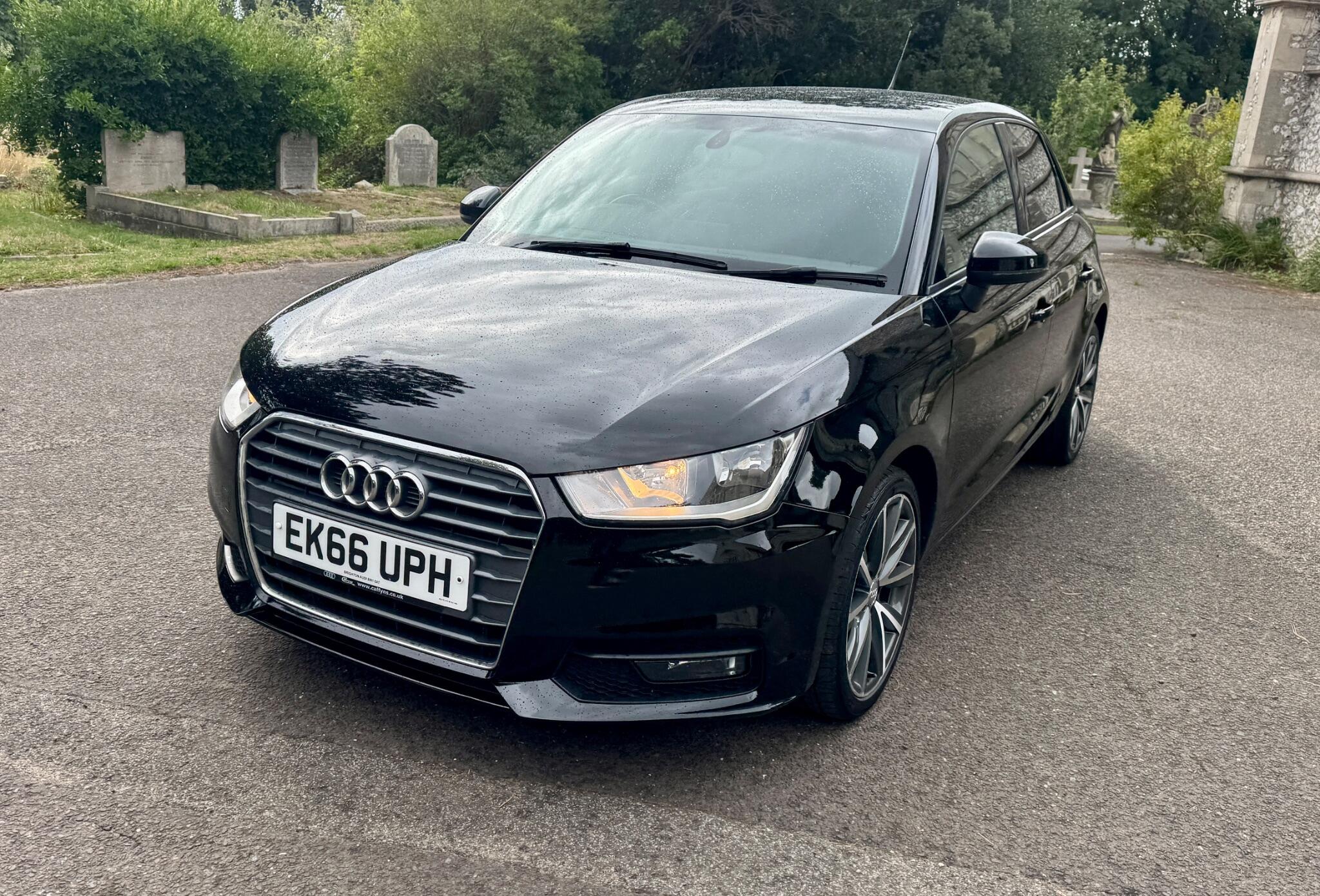 Audi A1 view 12