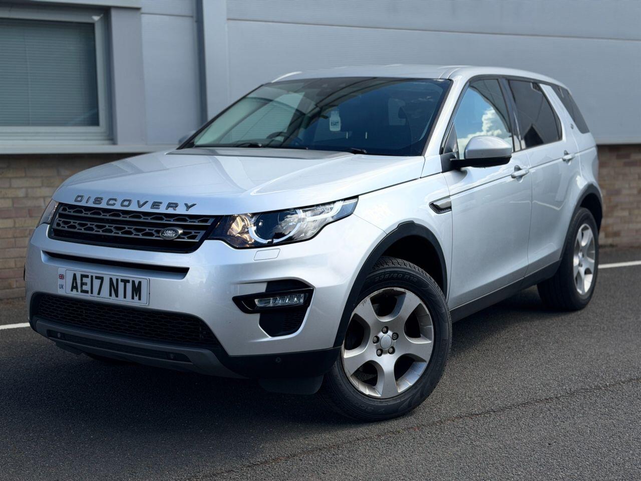Land Rover Discovery Sport view 24