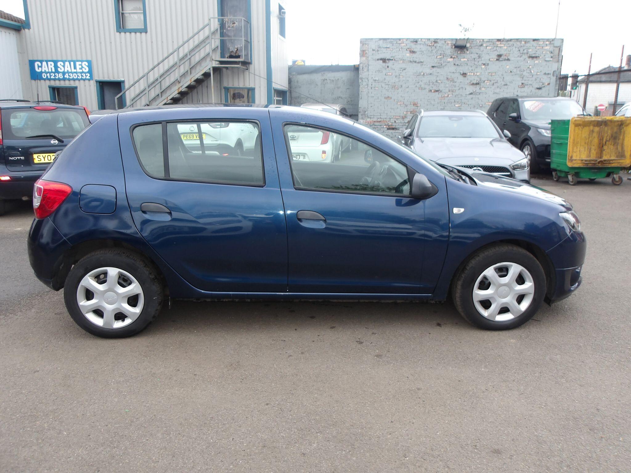 Dacia Sandero view 8