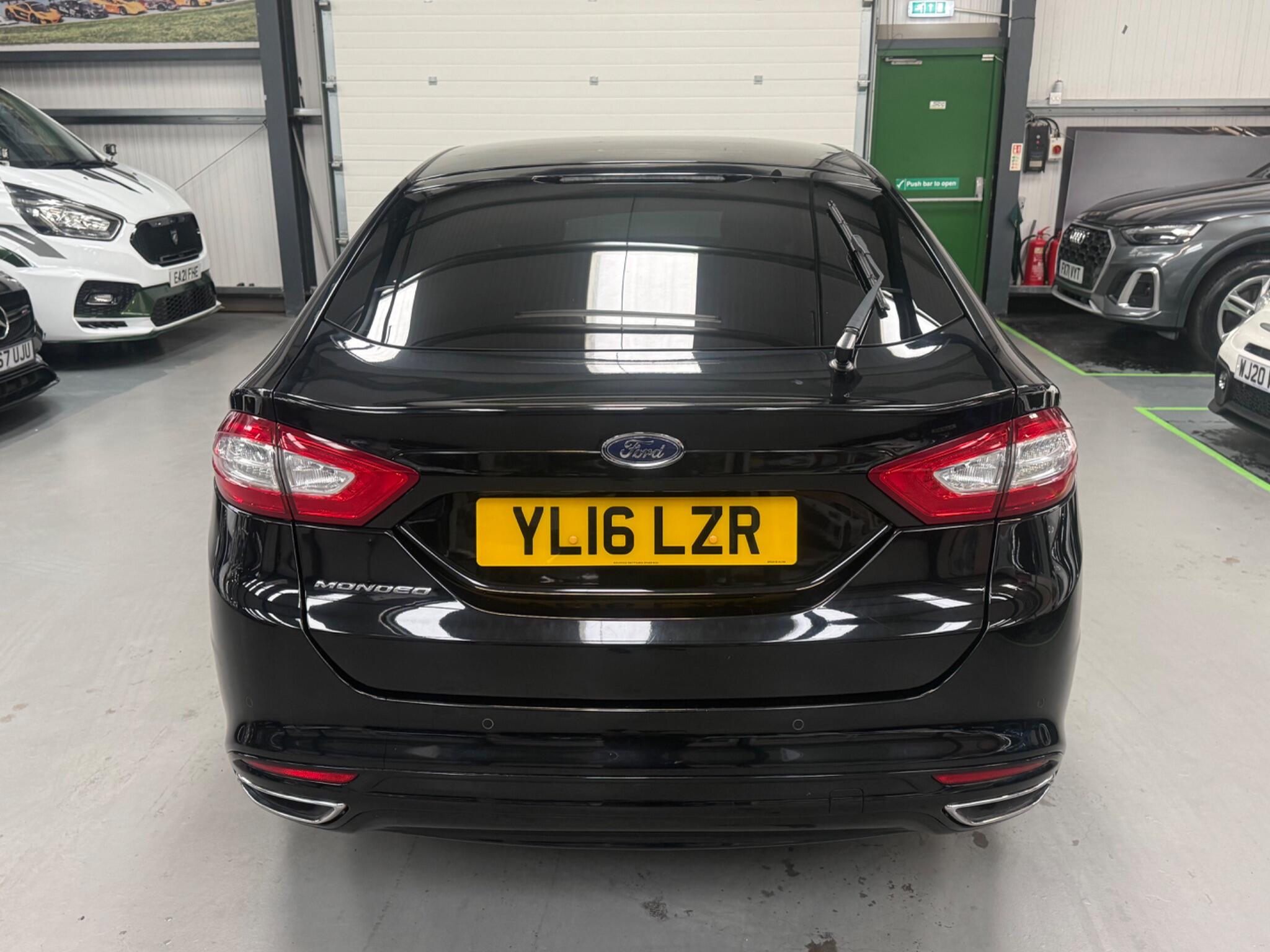 Ford Mondeo view 7