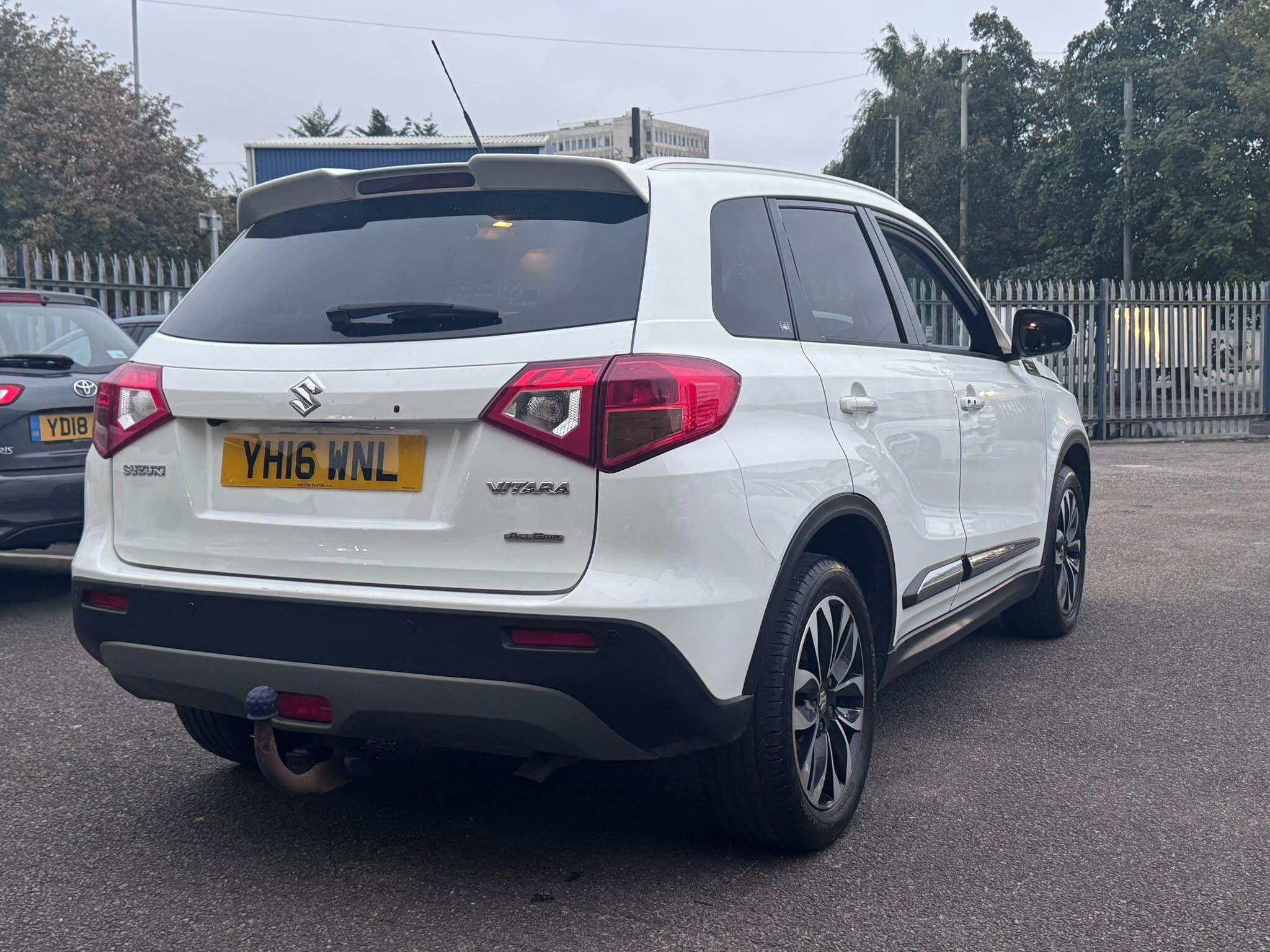 Suzuki Vitara view 16