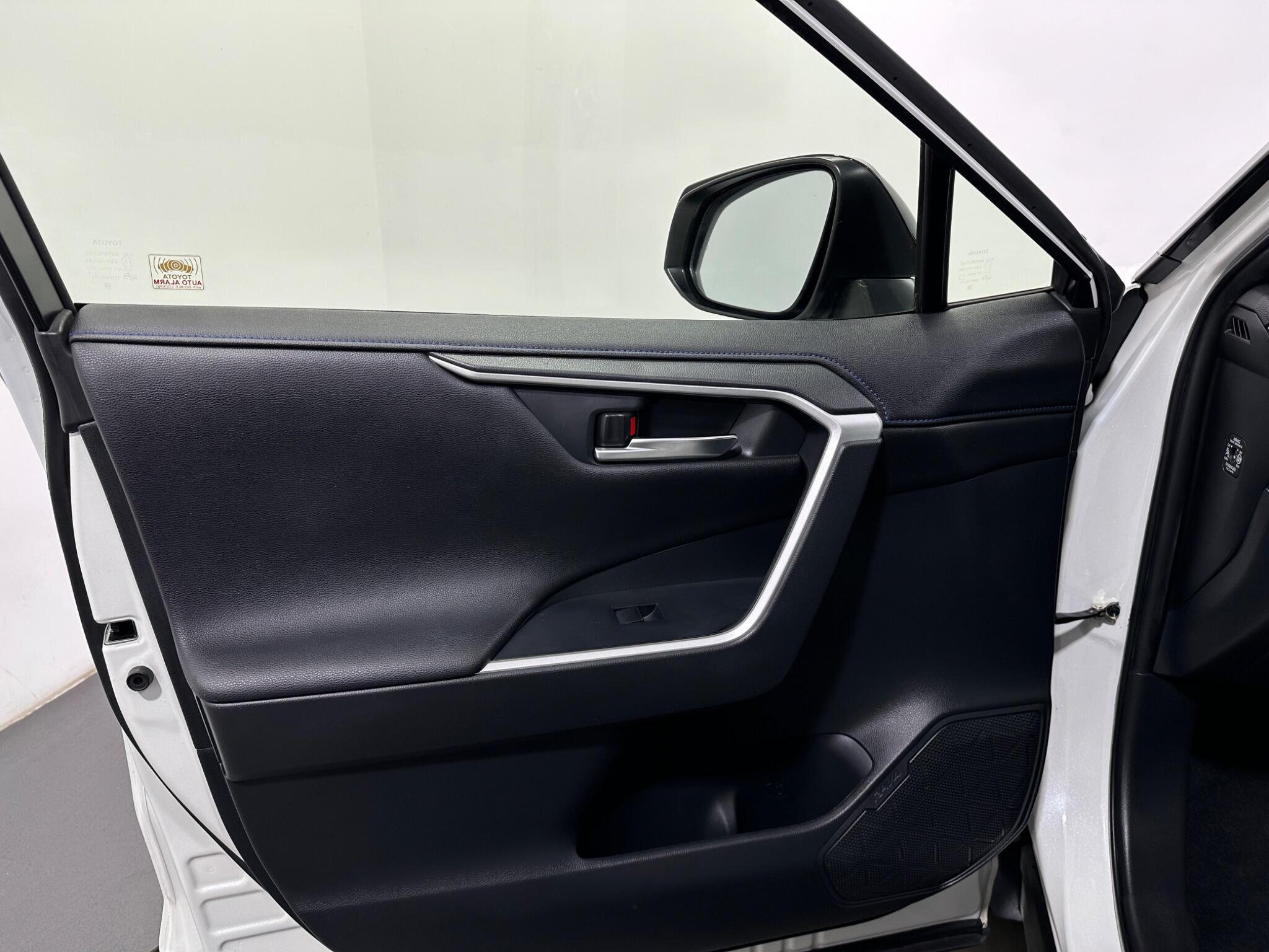 Toyota Rav4 view 37
