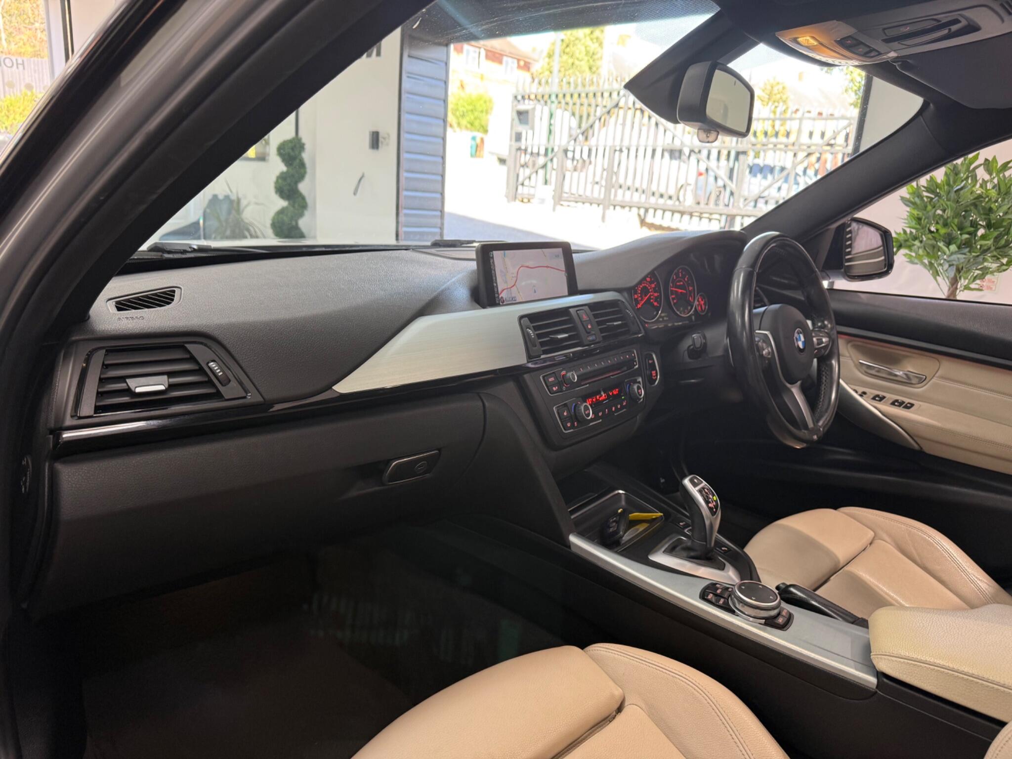 BMW 3 Series view 42