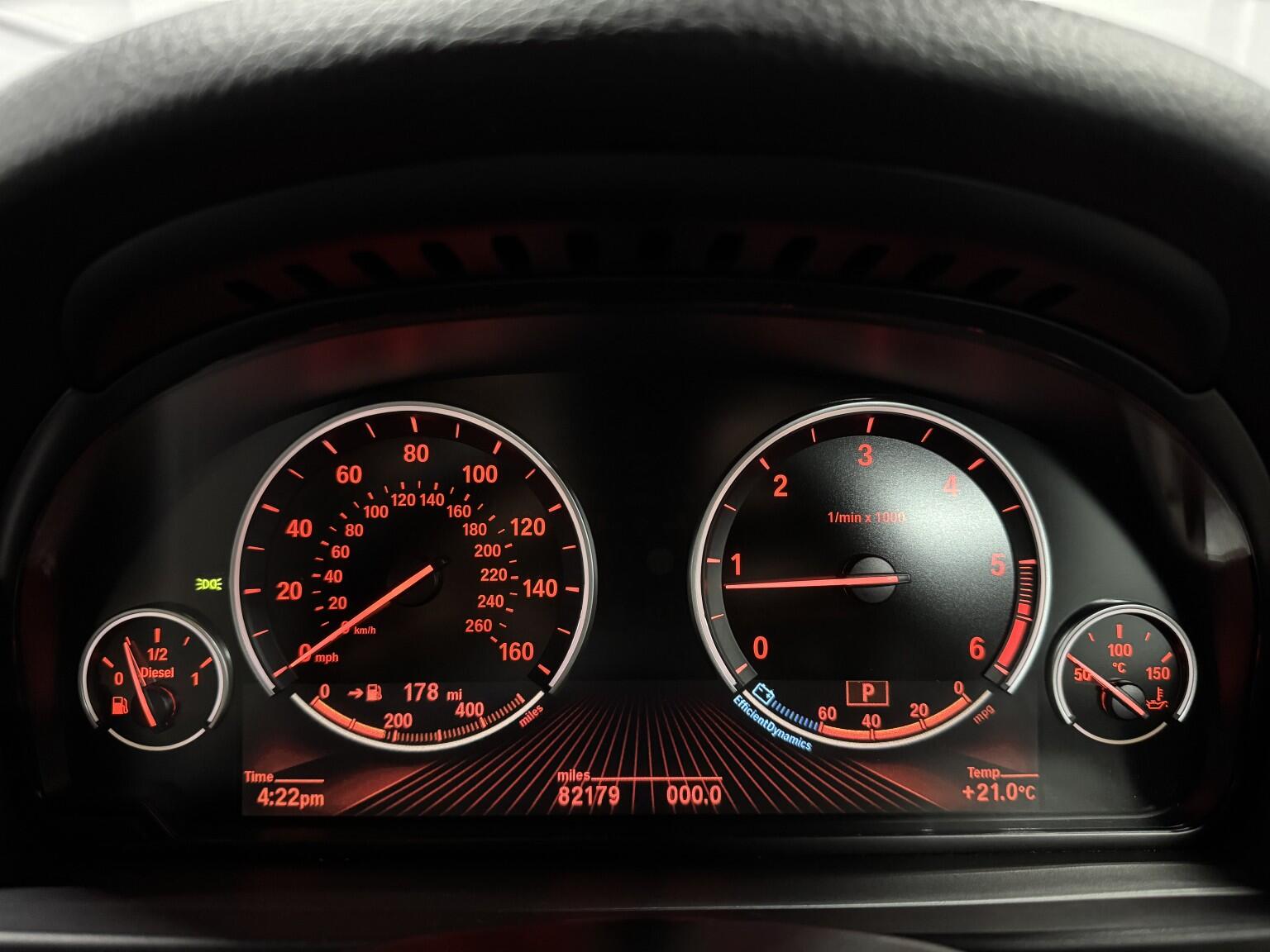 BMW 5 Series view 25