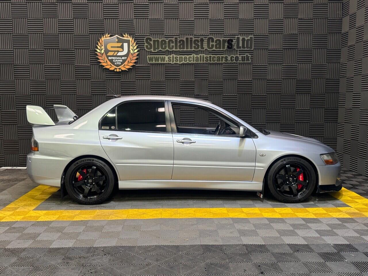 Mitsubishi Lancer view 37