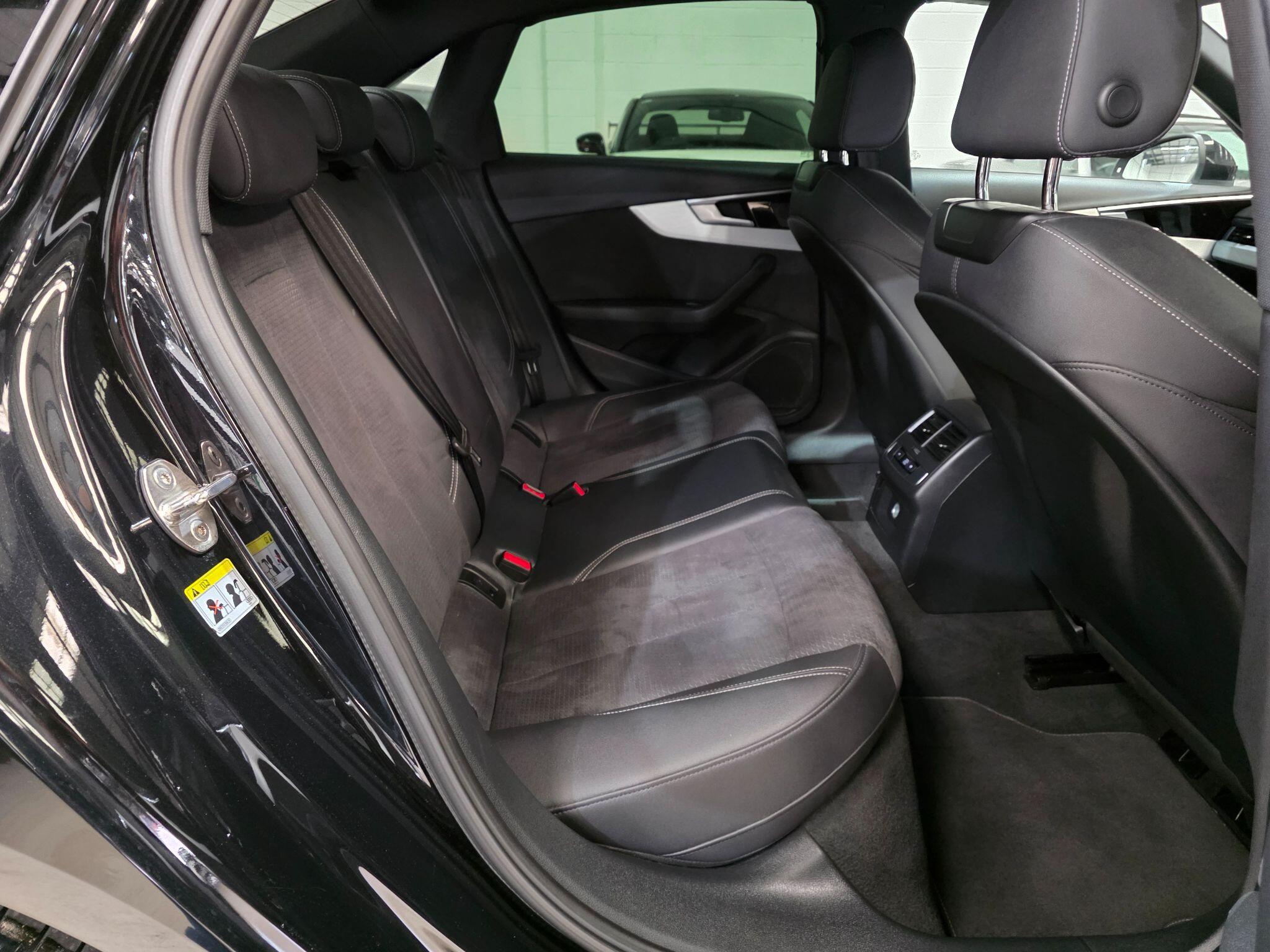 Audi A4 view 26