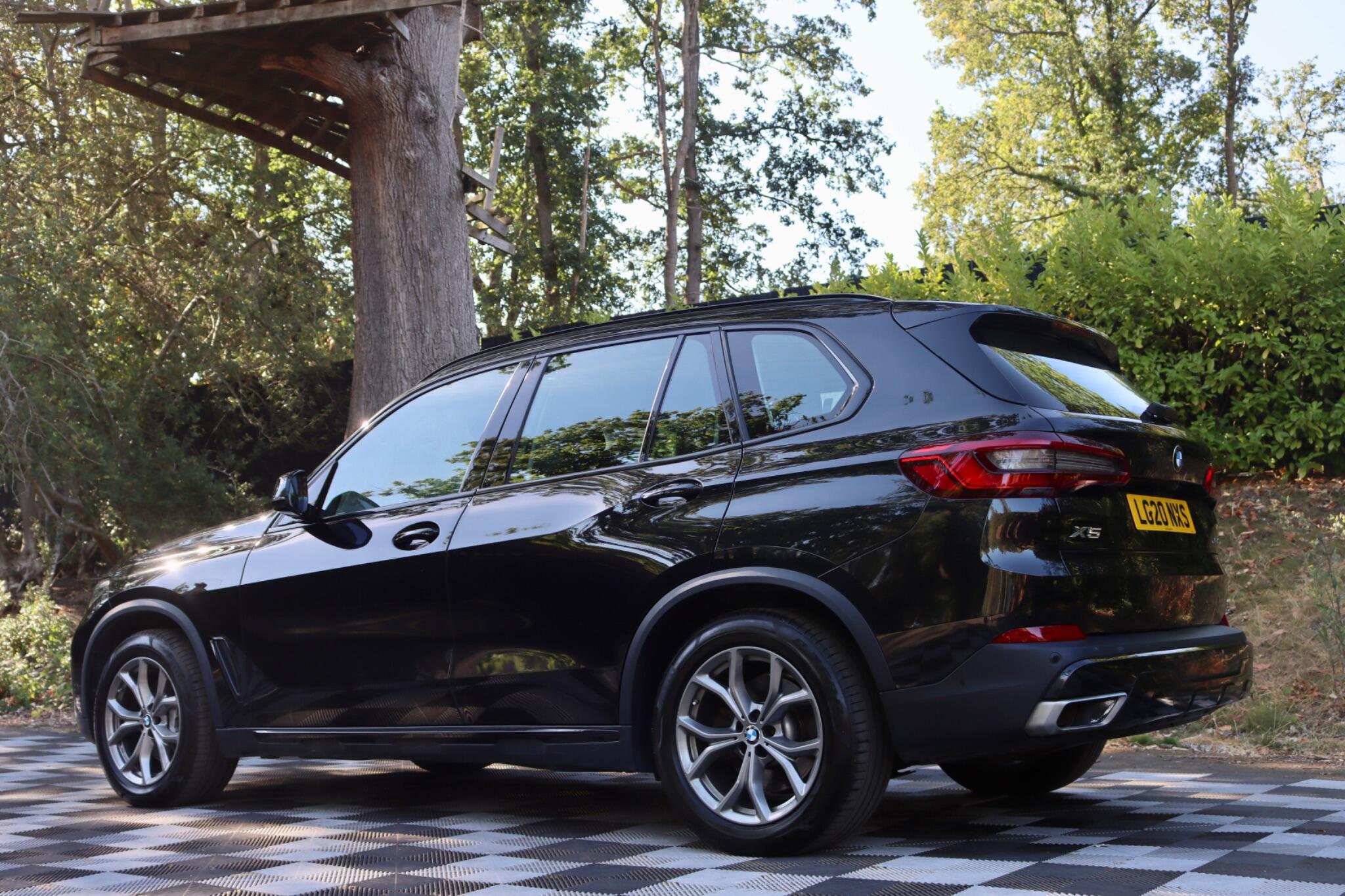 BMW X5 view 31