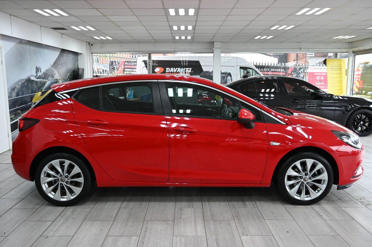 Vauxhall Astra view 3